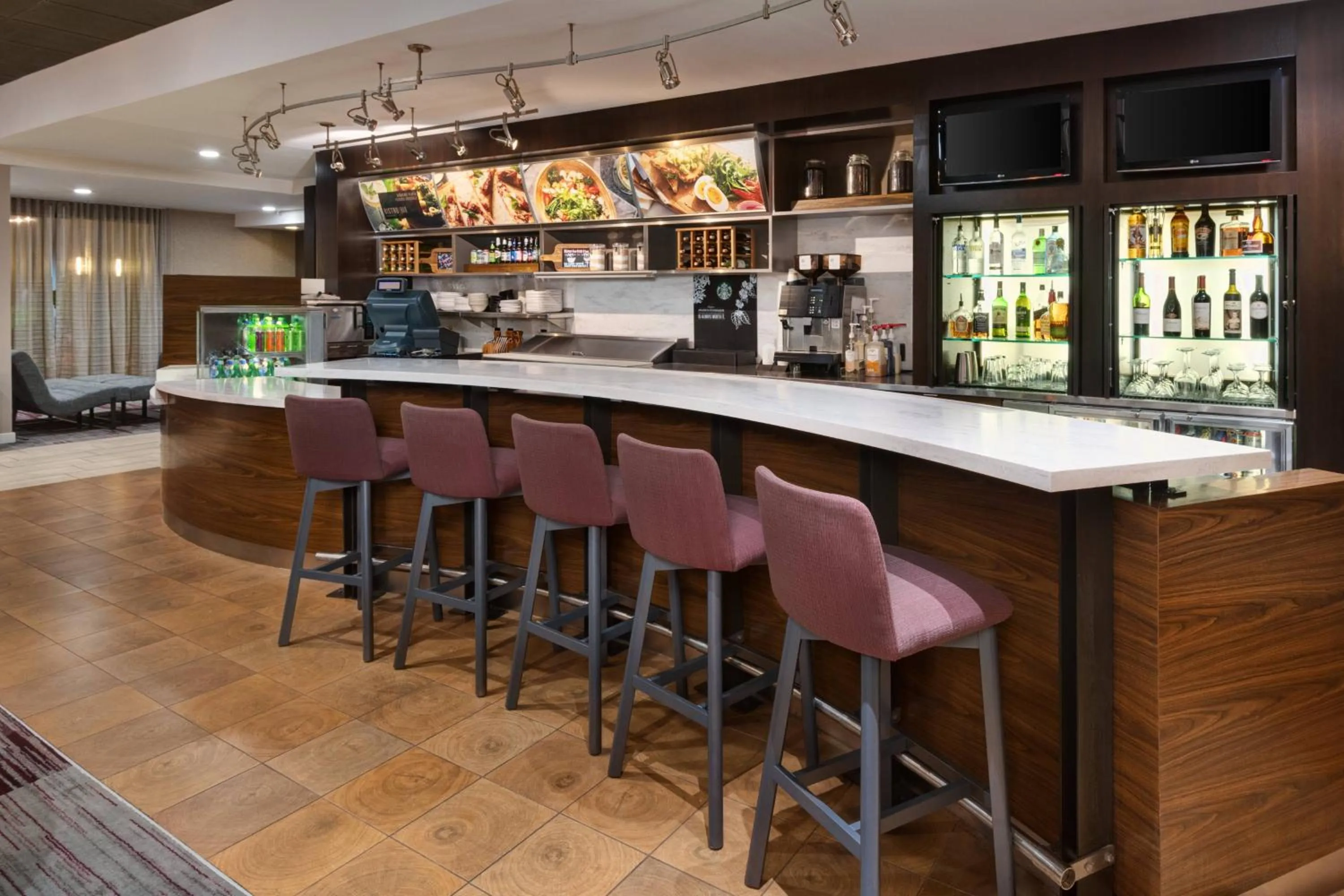 Lounge or bar in Courtyard by Marriott Augusta