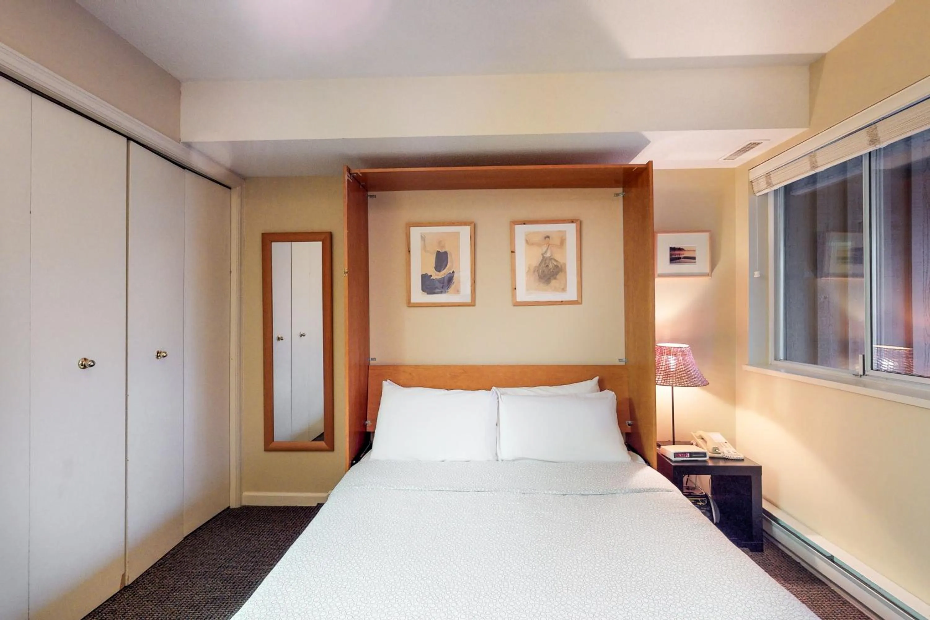 Bed in Marketplace Lodge