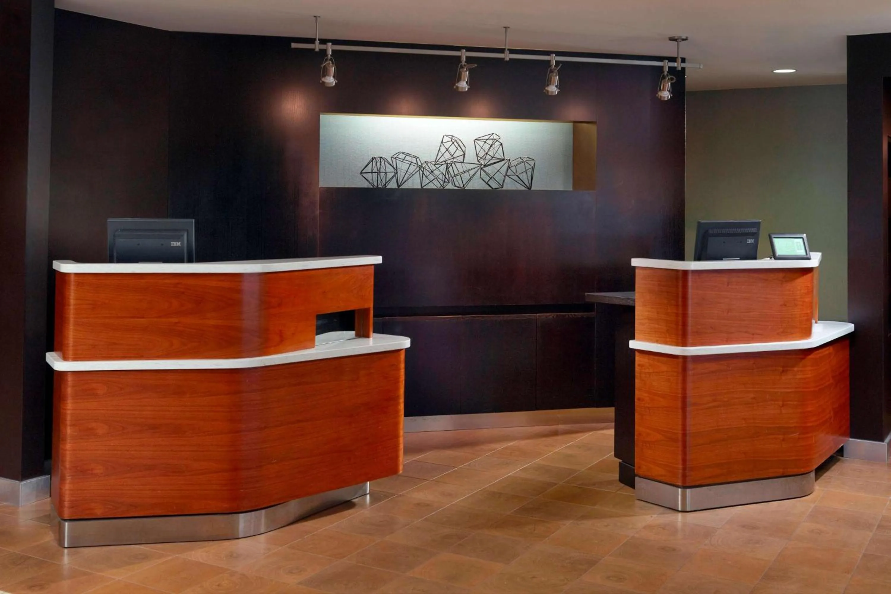 Lobby or reception in Sonesta Select Atlanta Cumberland Galleria Ballpark