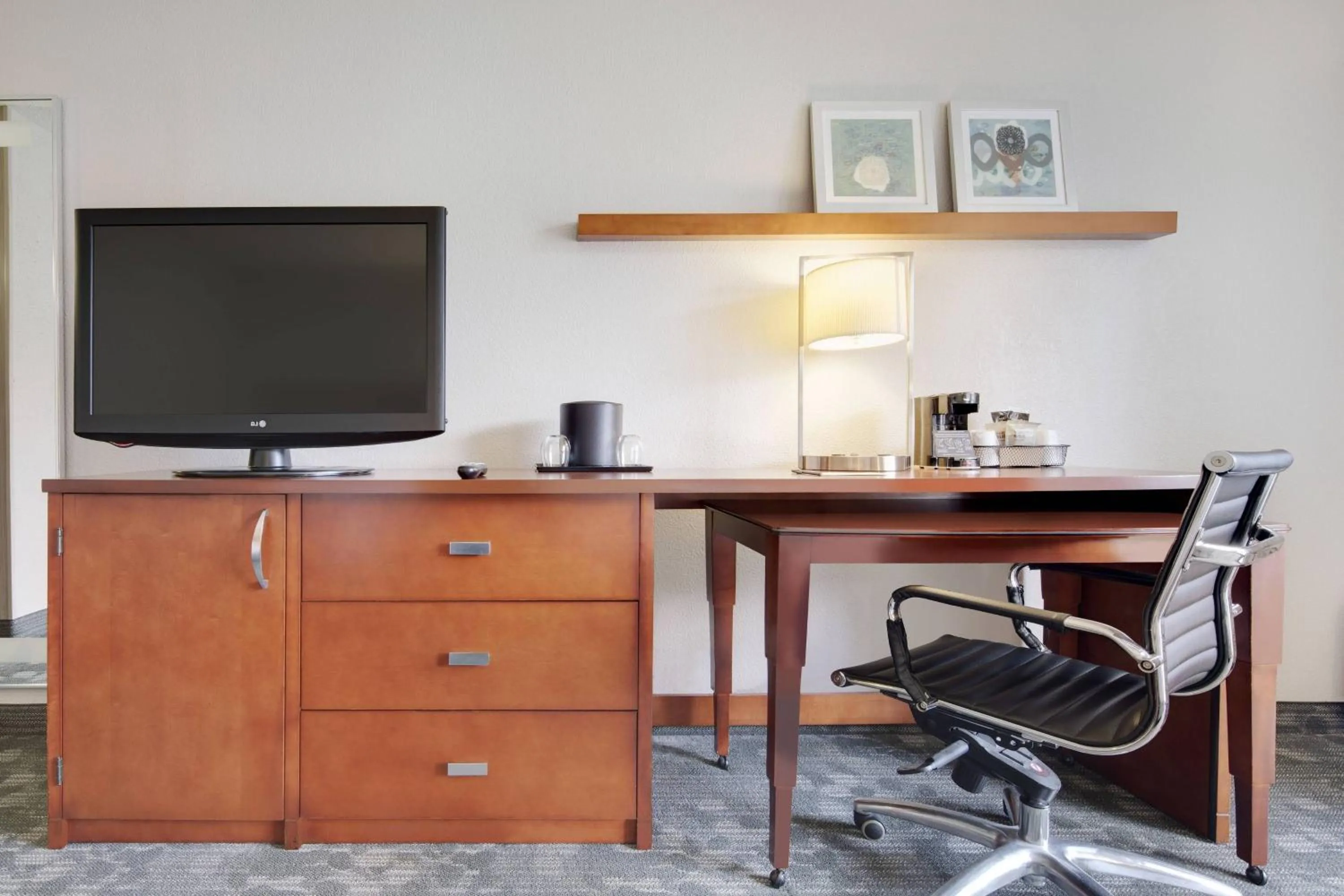 Bedroom in Courtyard Atlanta Marietta/I-75 North