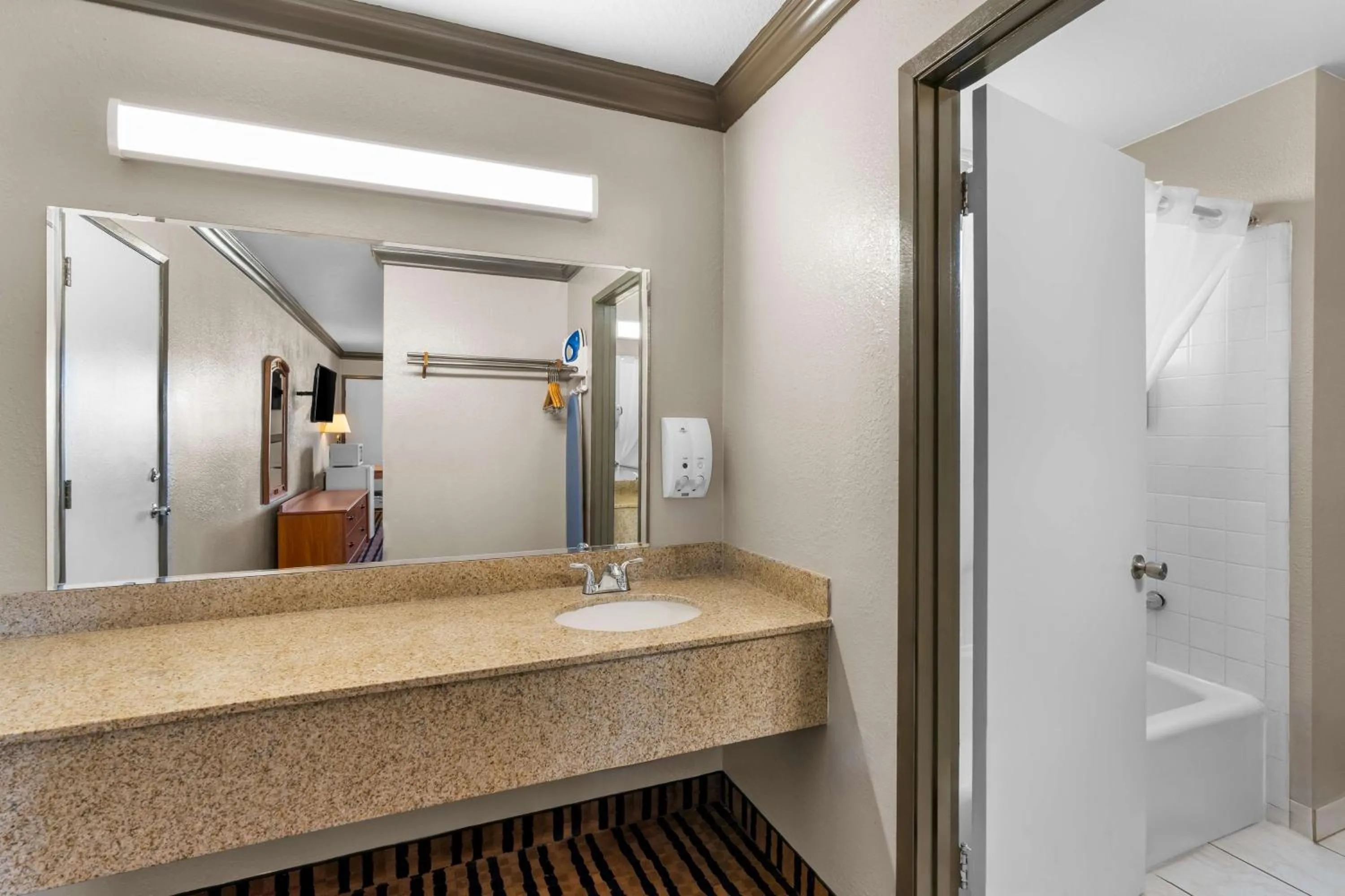 Bathroom in Americas Best Value Inn Vacaville