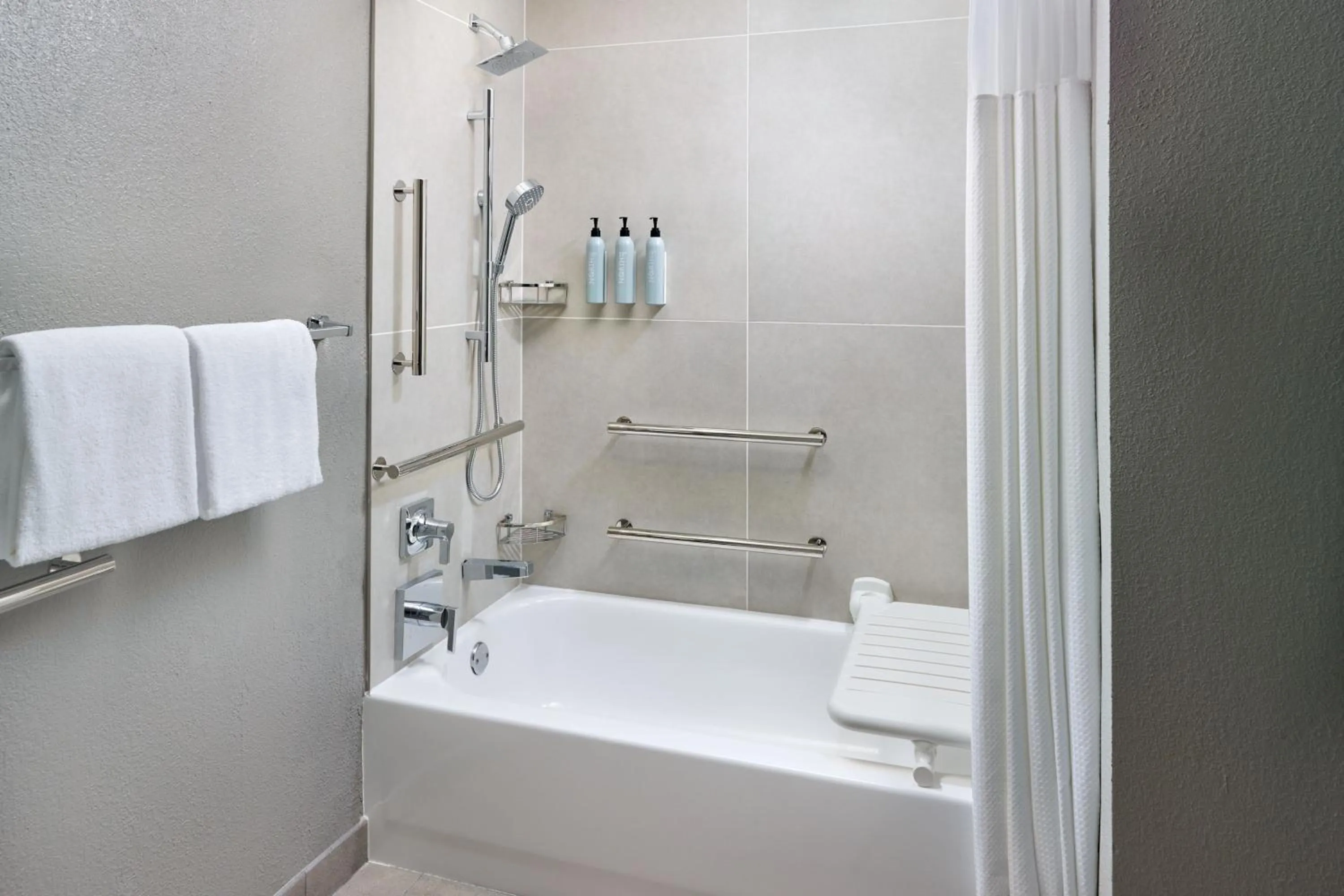 Bathroom in Courtyard by Marriott Atlanta Executive Park/Emory