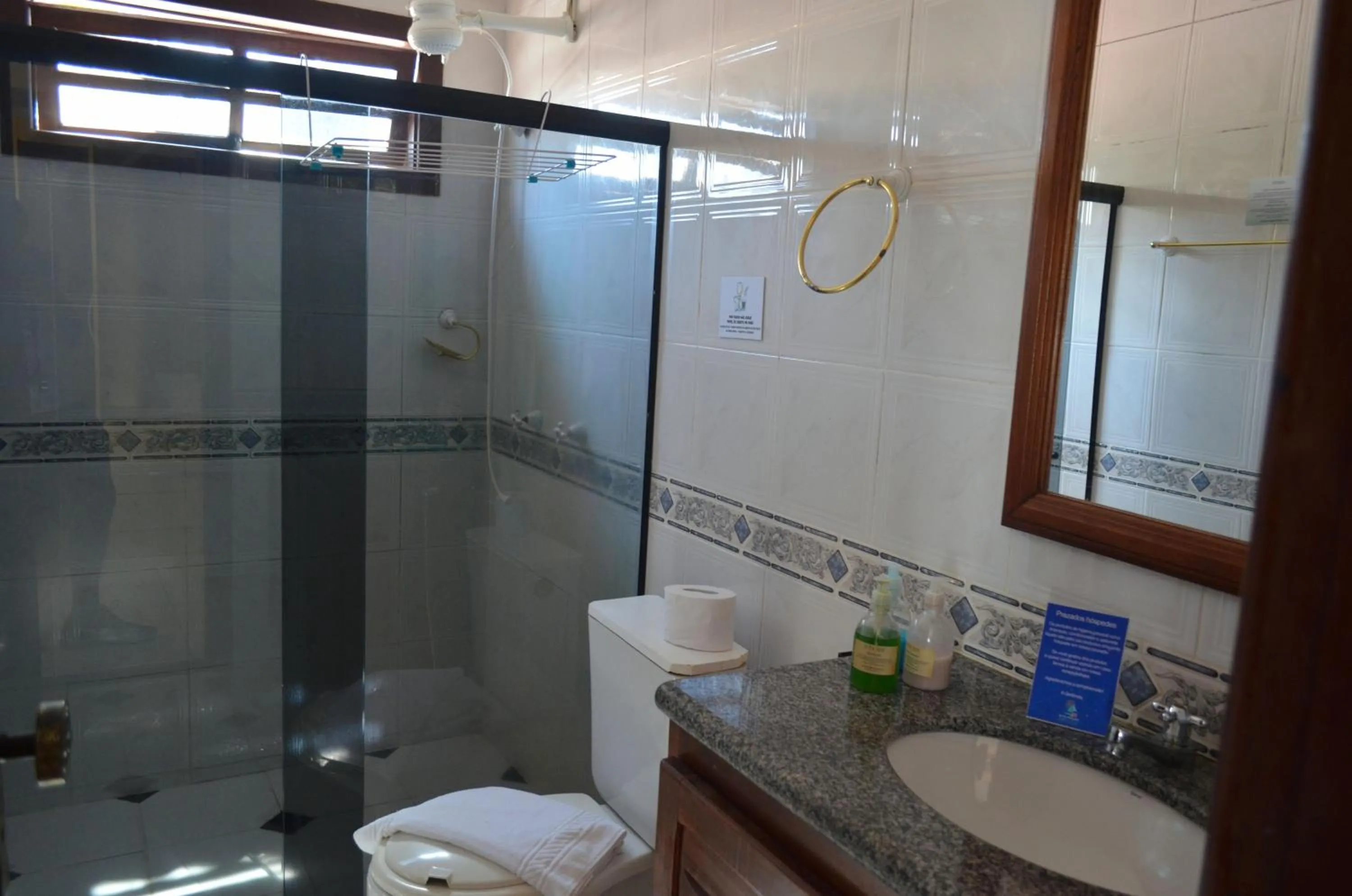 Shower in Pousada Fragata - Arraial D Ajuda - Melhor Localização e Atendimento