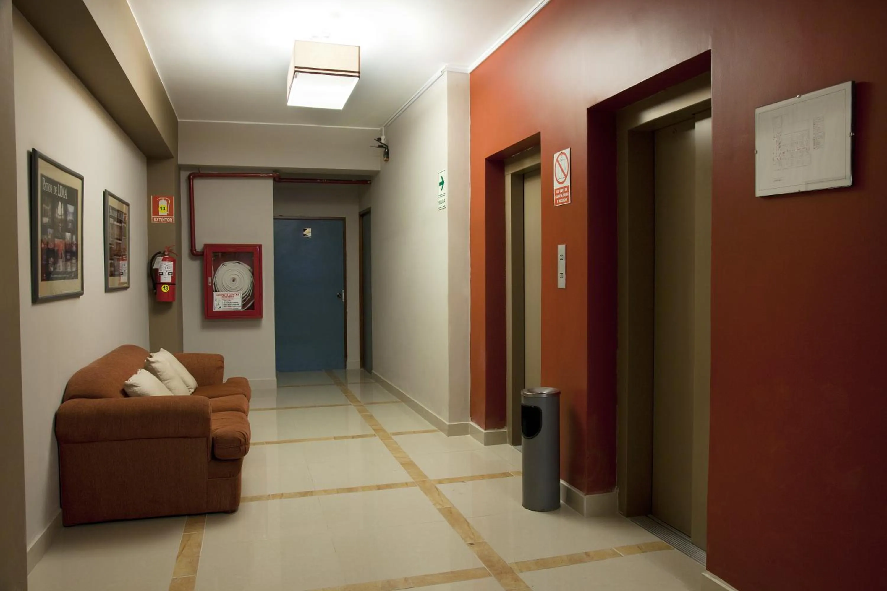 Living room in Kamana Hotel