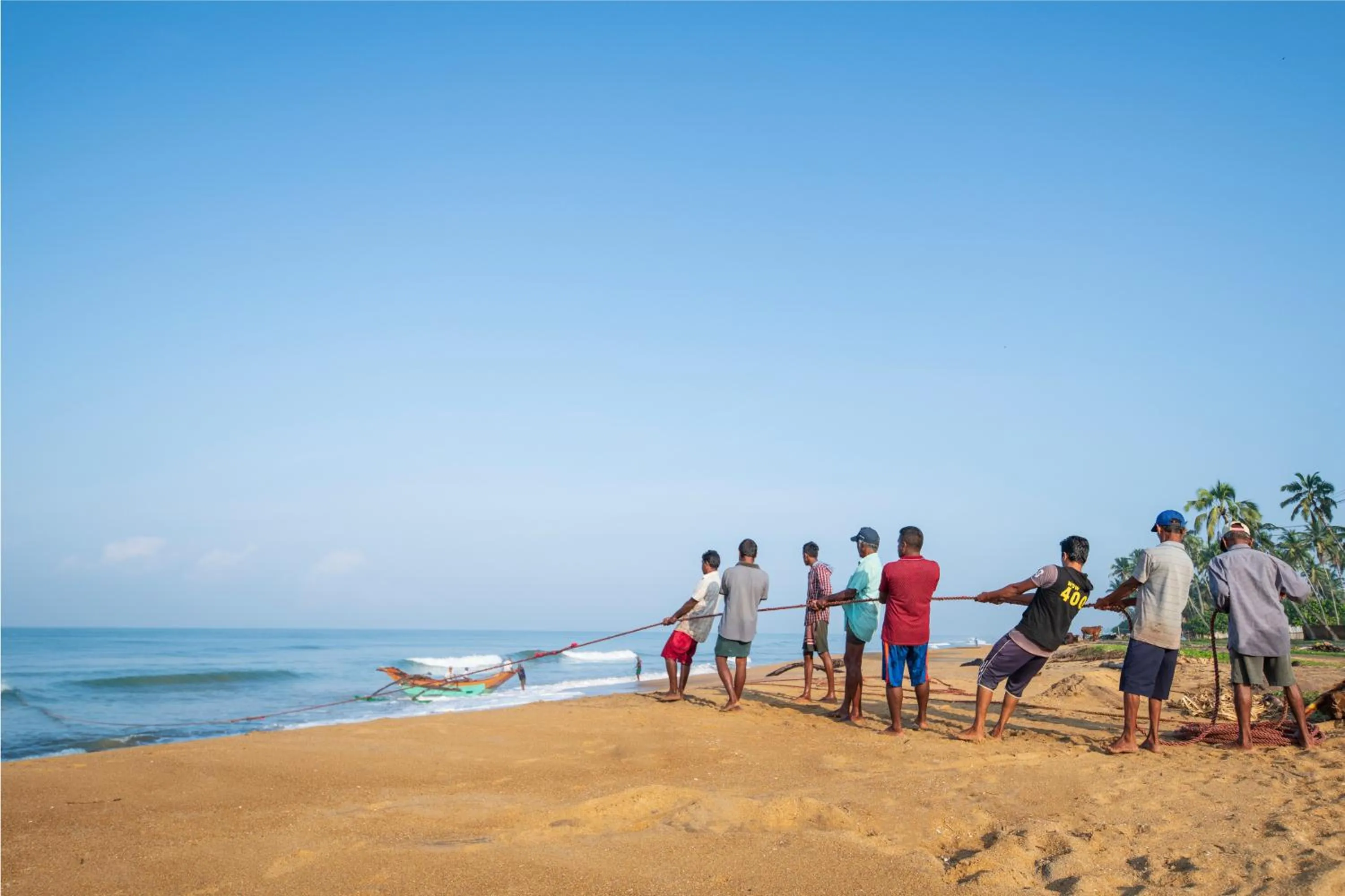 People in Clove Beach Wadduwa