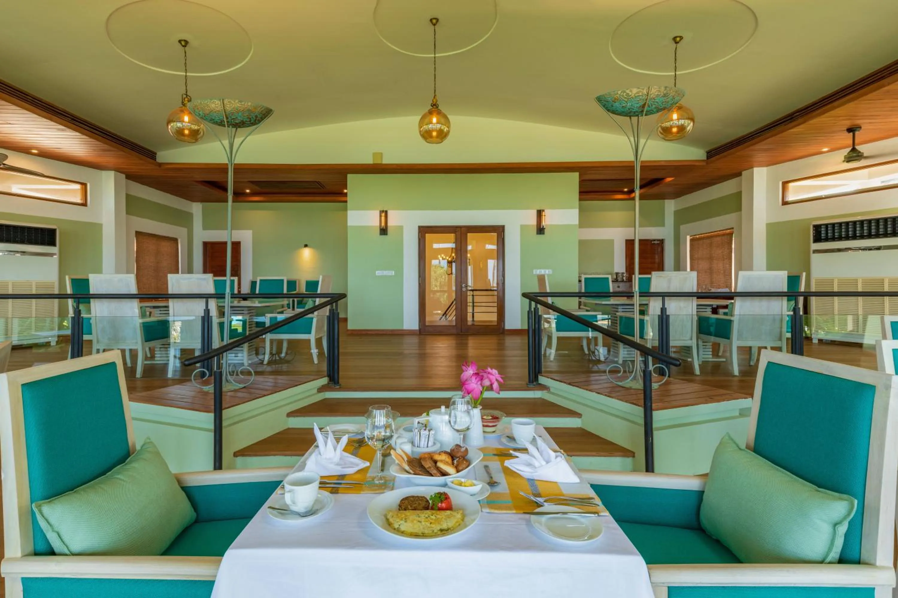 Restaurant/places to eat in Clove Beach Wadduwa