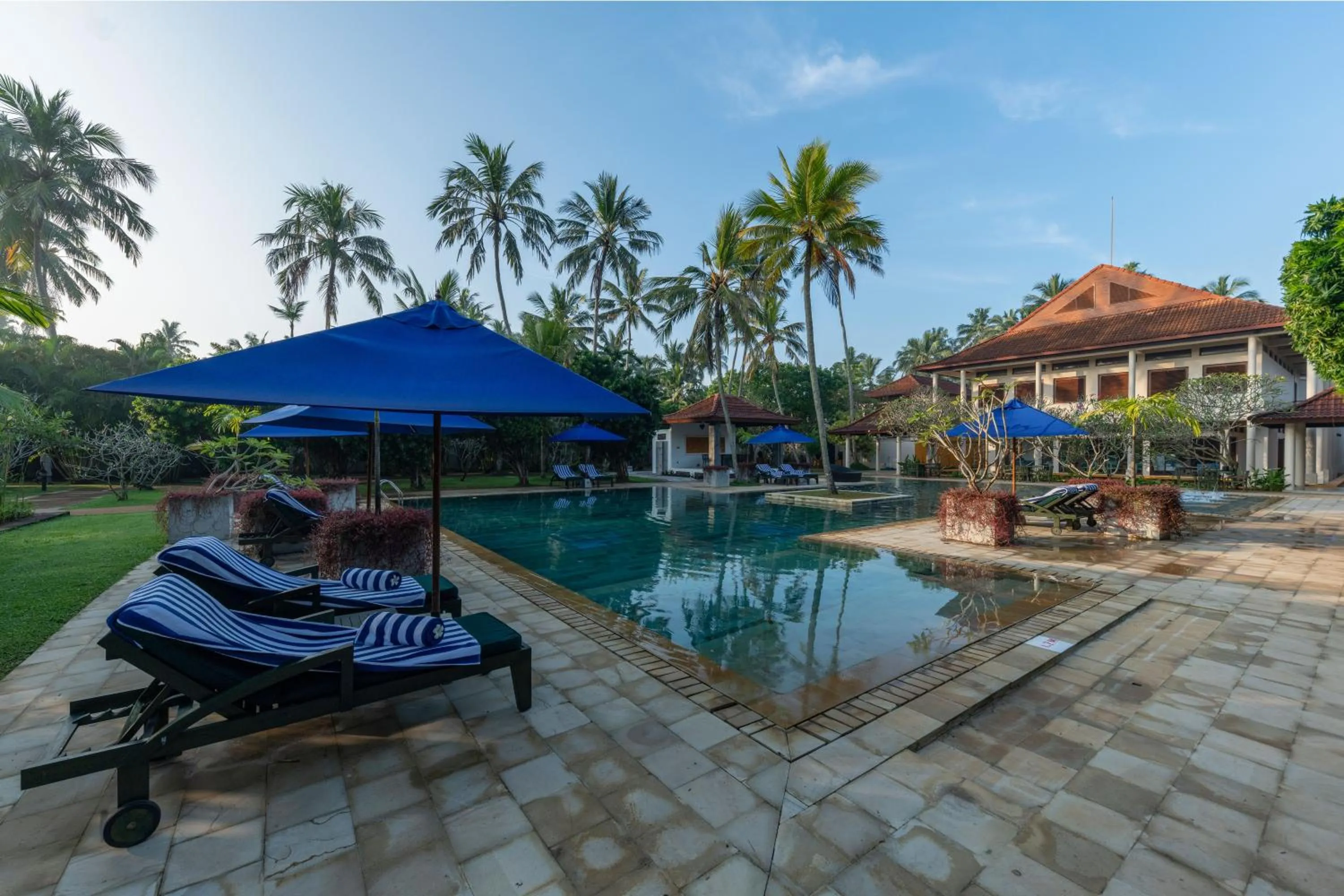 Pool view in Clove Beach Wadduwa