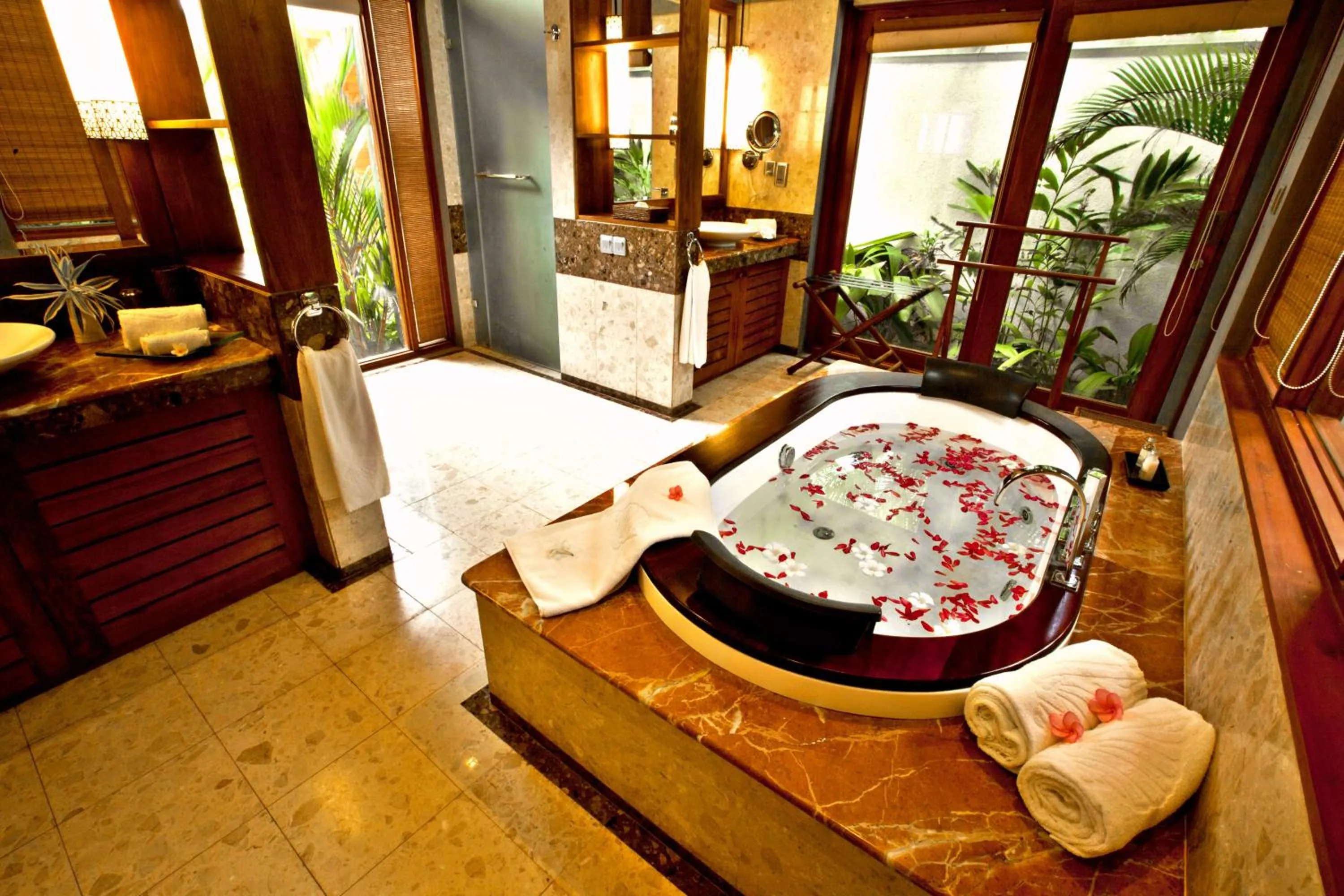 Bathroom in Clove Beach Wadduwa