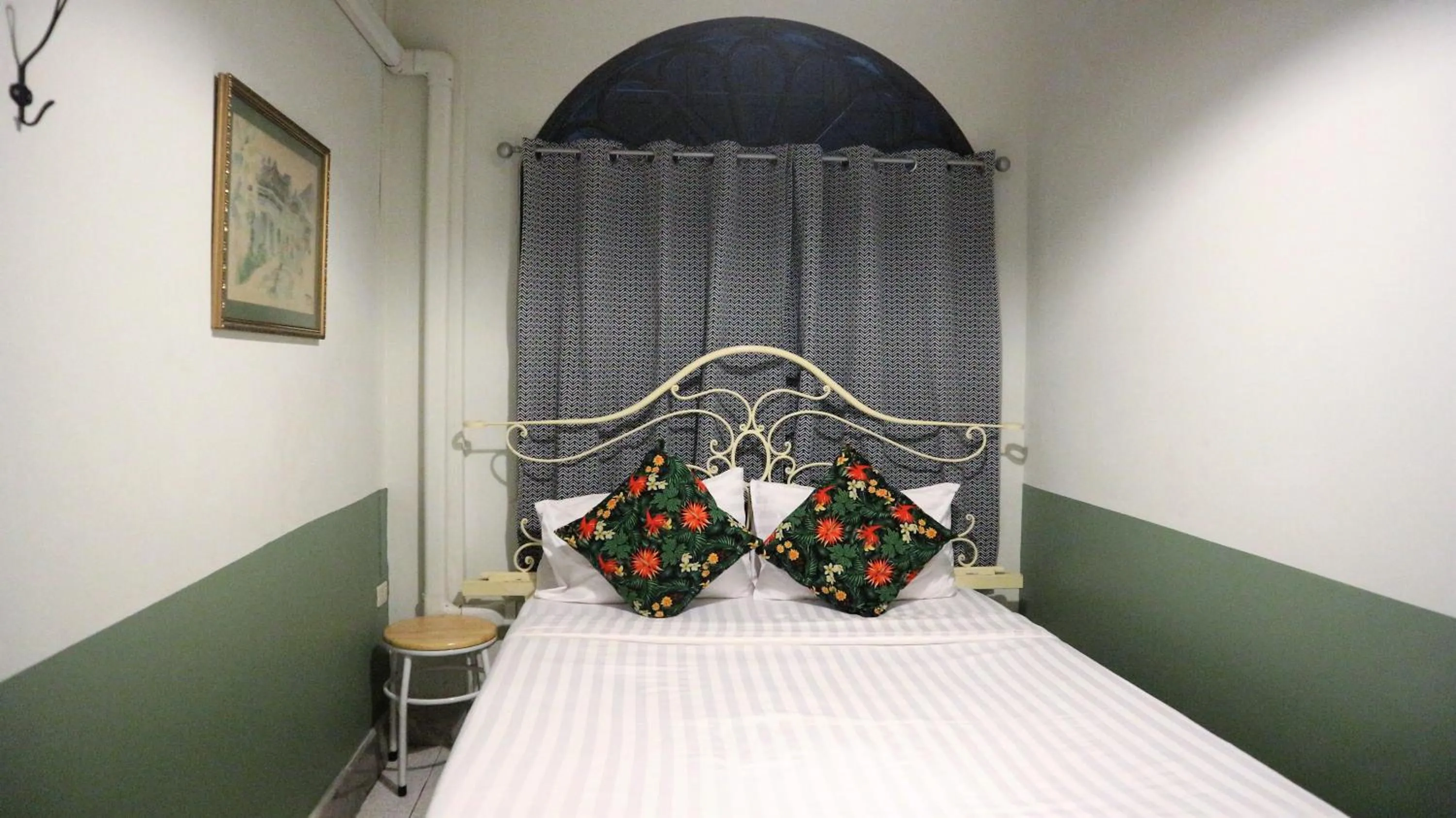 Bed in The Neighbors Hostel