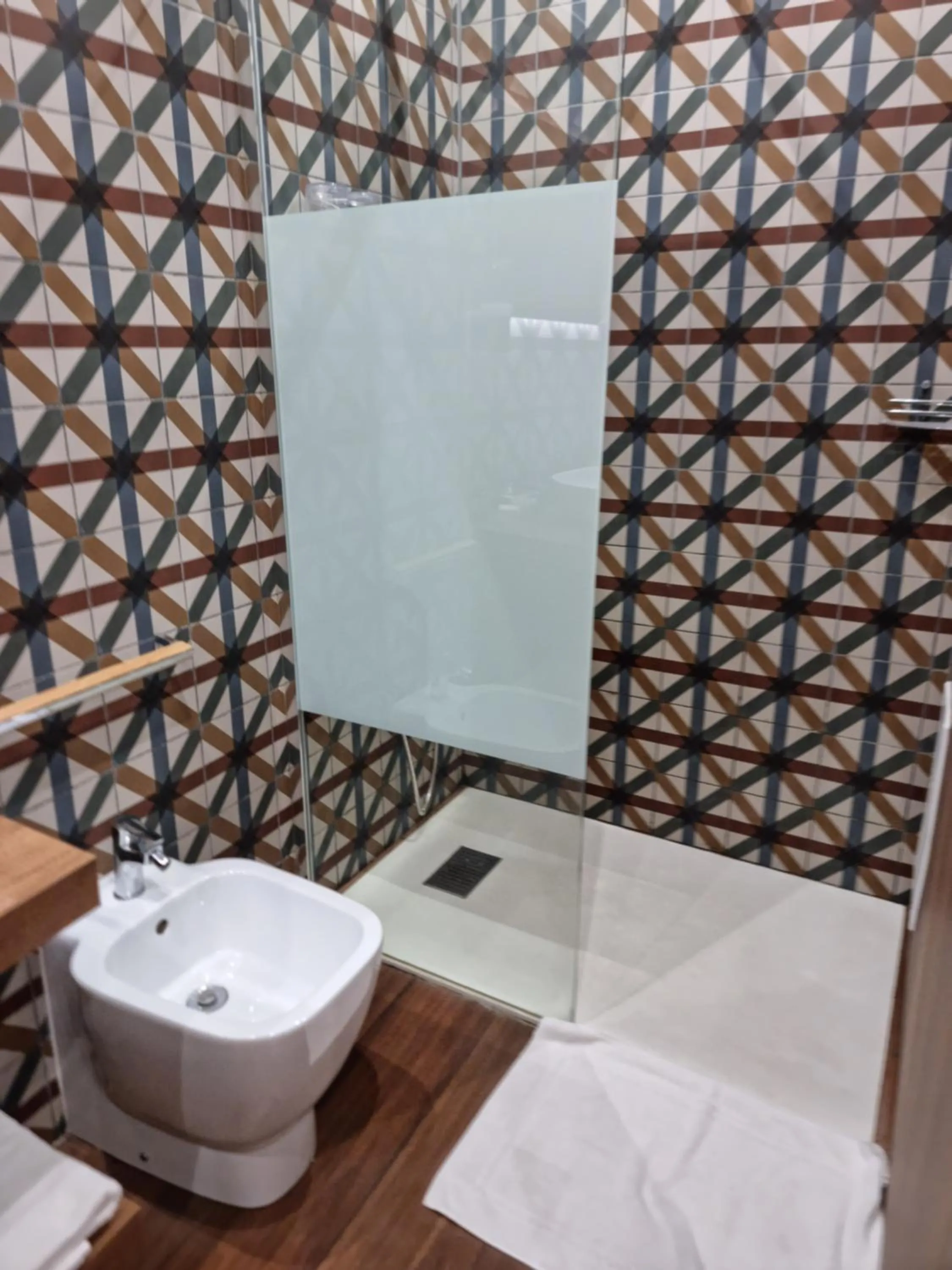 Shower in EL Corazon De Napoles, Centro Històrico