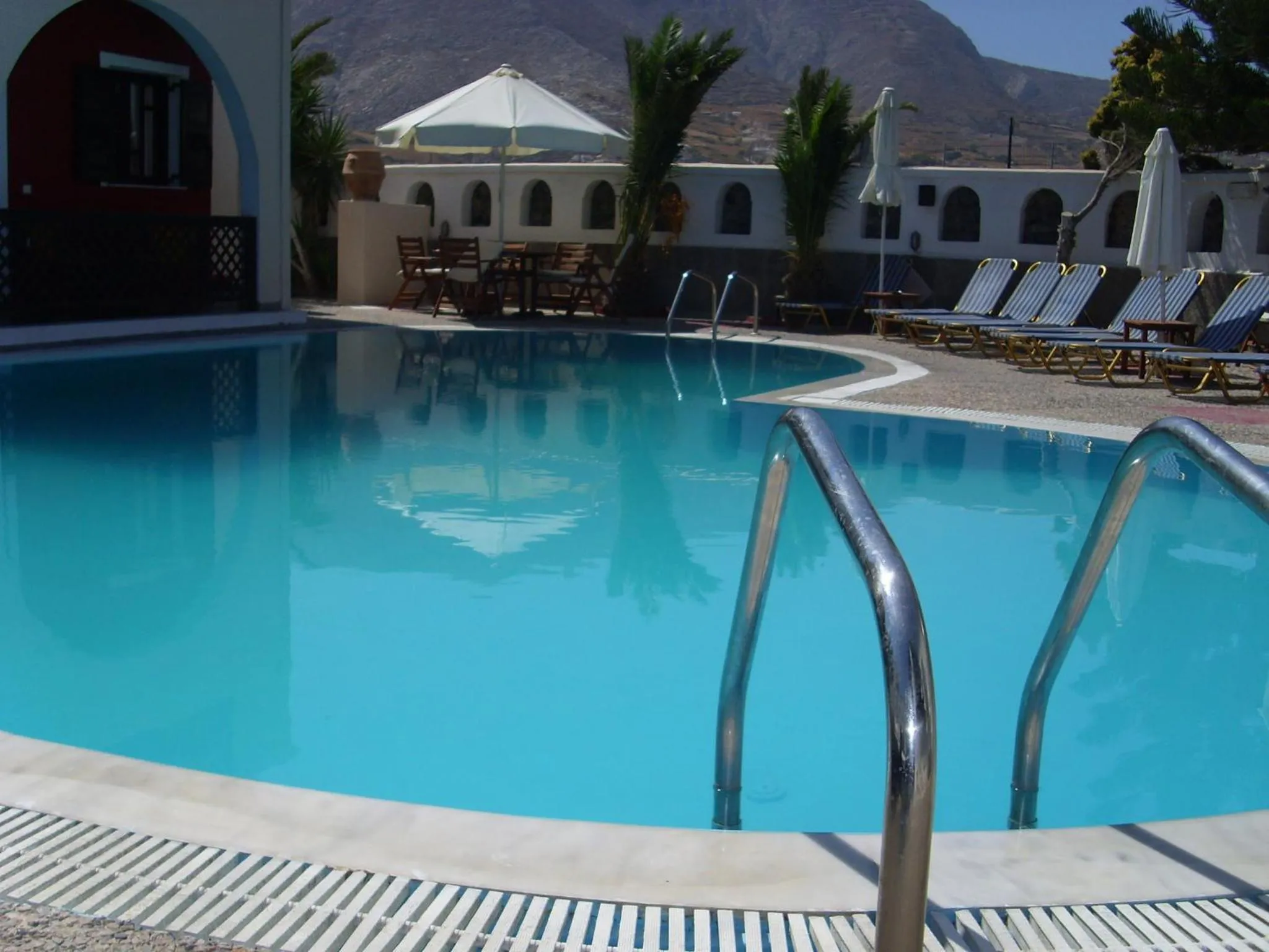 Swimming pool in Sweet Heart Studios