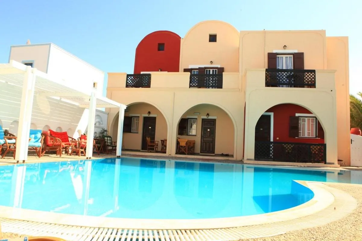 Property building in Sweet Heart Studios