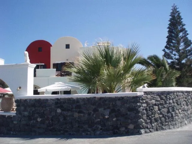 Facade/entrance in Sweet Heart Studios