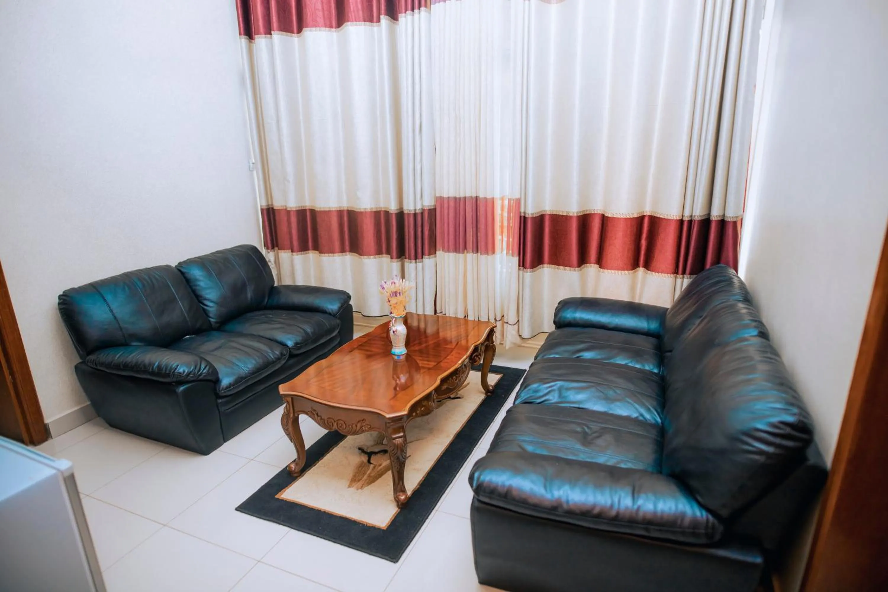 Living room in Hotel Peace Guest House