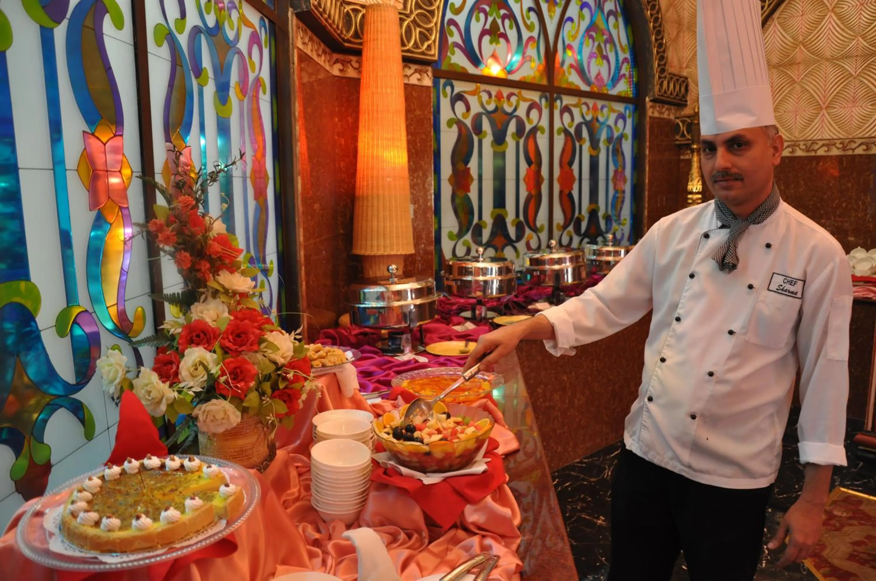 Restaurant/places to eat in Gulf Gate Hotel