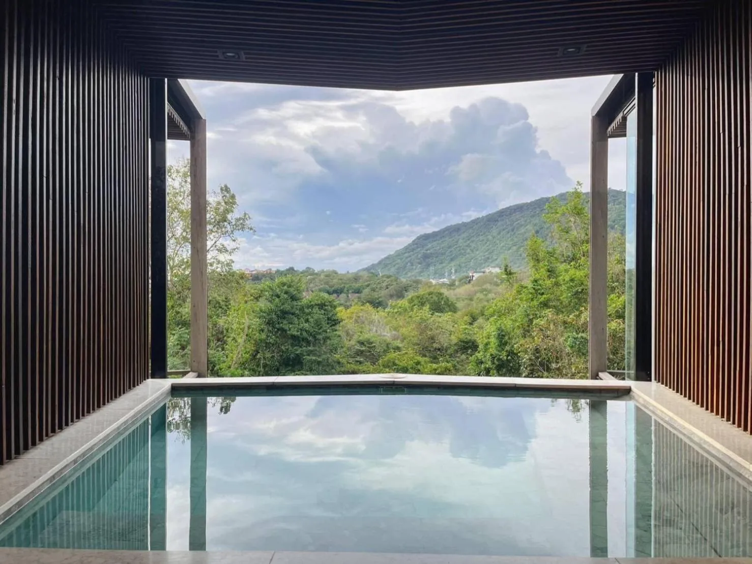 Mountain view in The Cabin Beach Resort