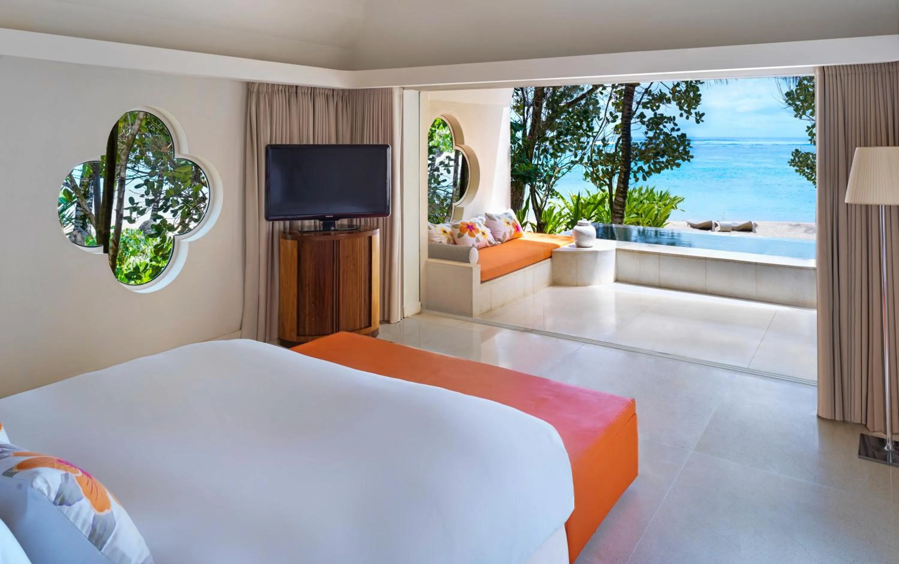 View (from property/room), Bed in SO/ Sofitel Mauritius