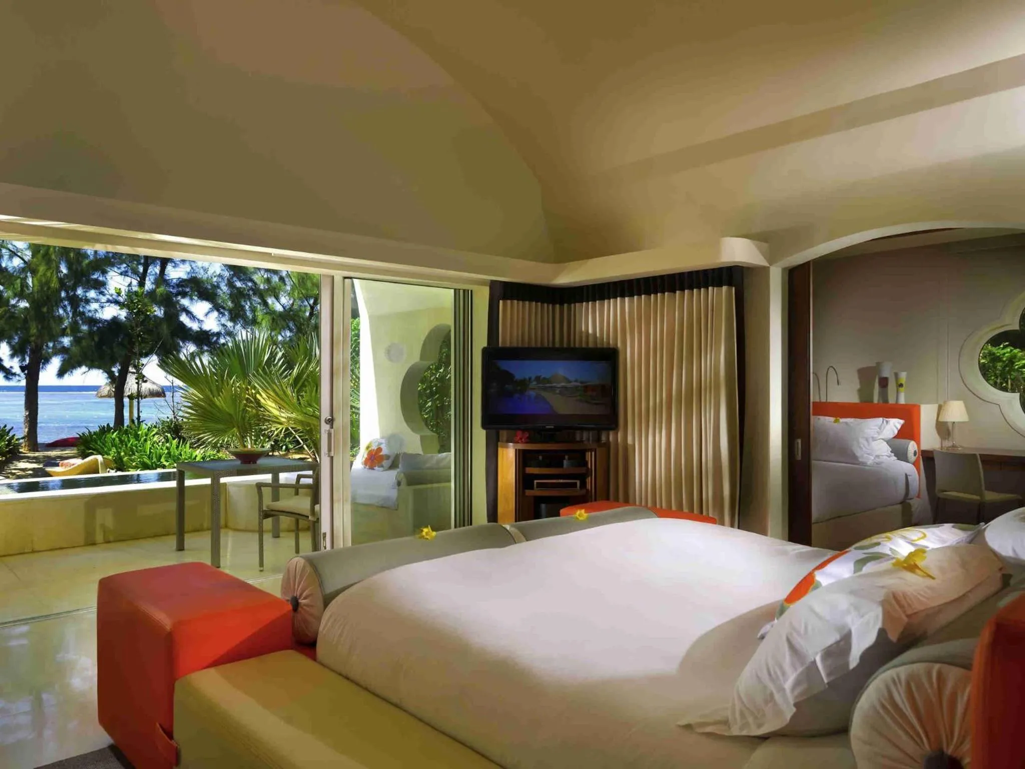 Photo of the whole room, Bed in SO/ Sofitel Mauritius