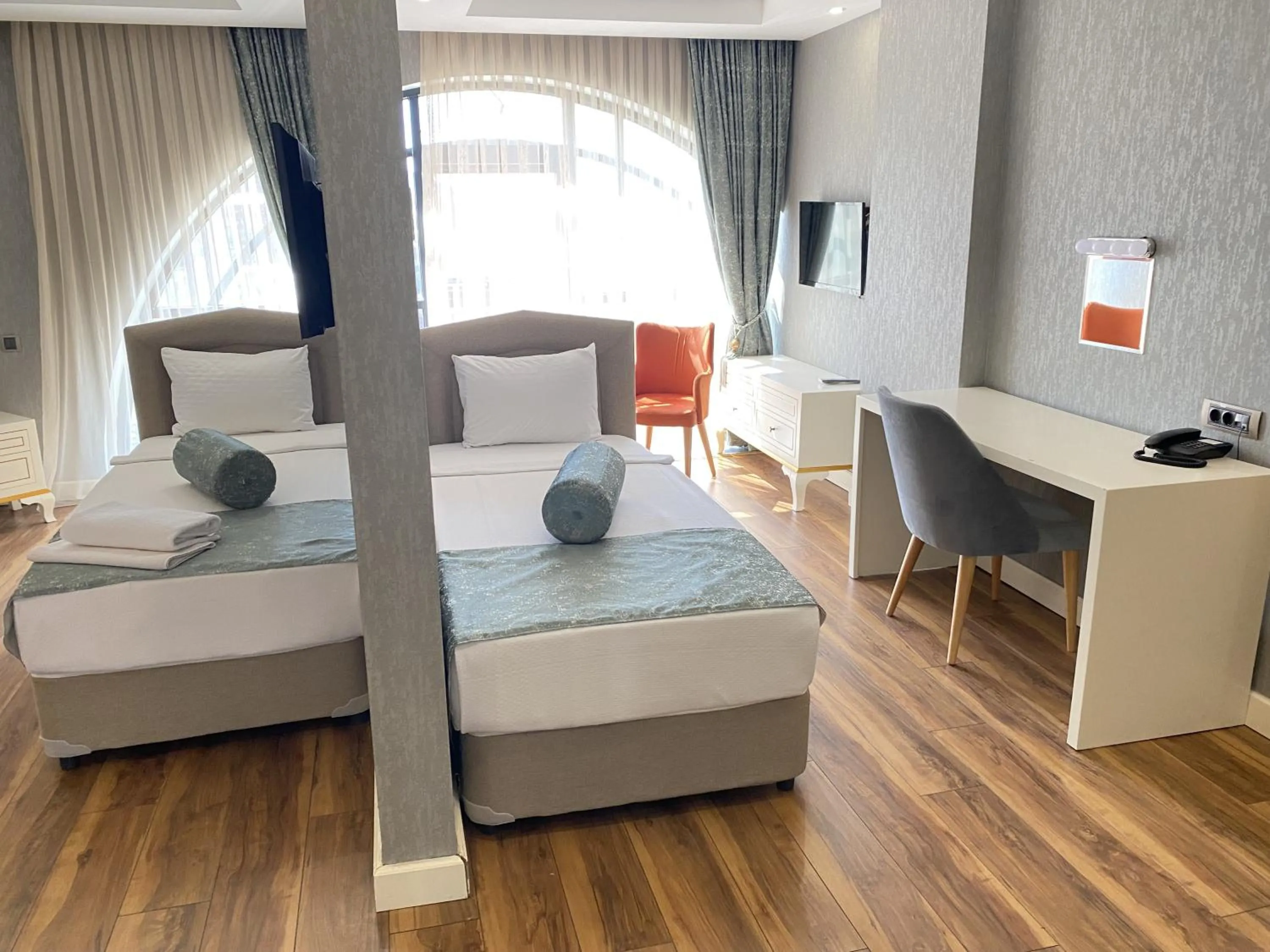 Bed in Kubaliç Hotel