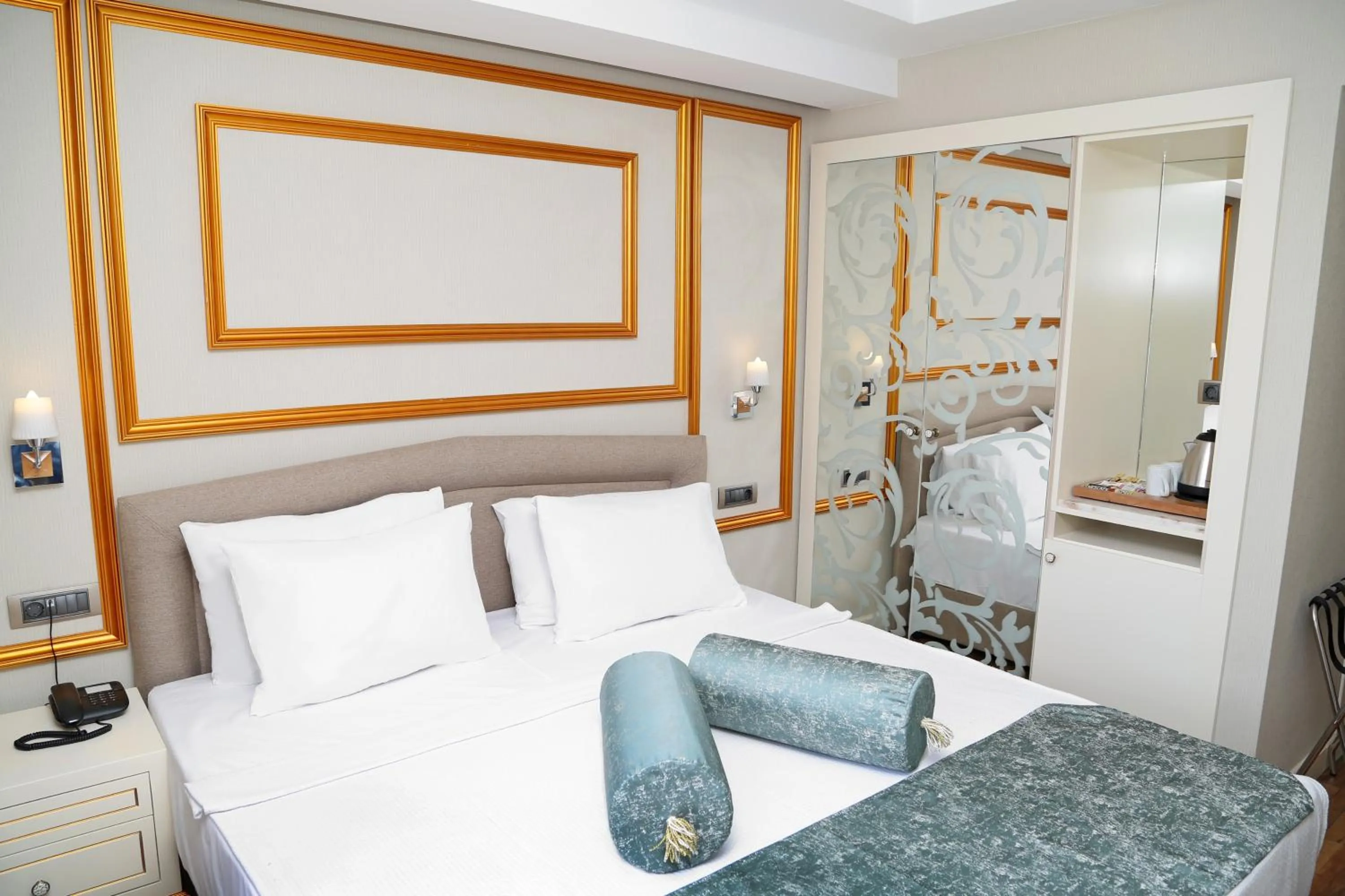 Bedroom, Bed in Kubaliç Hotel