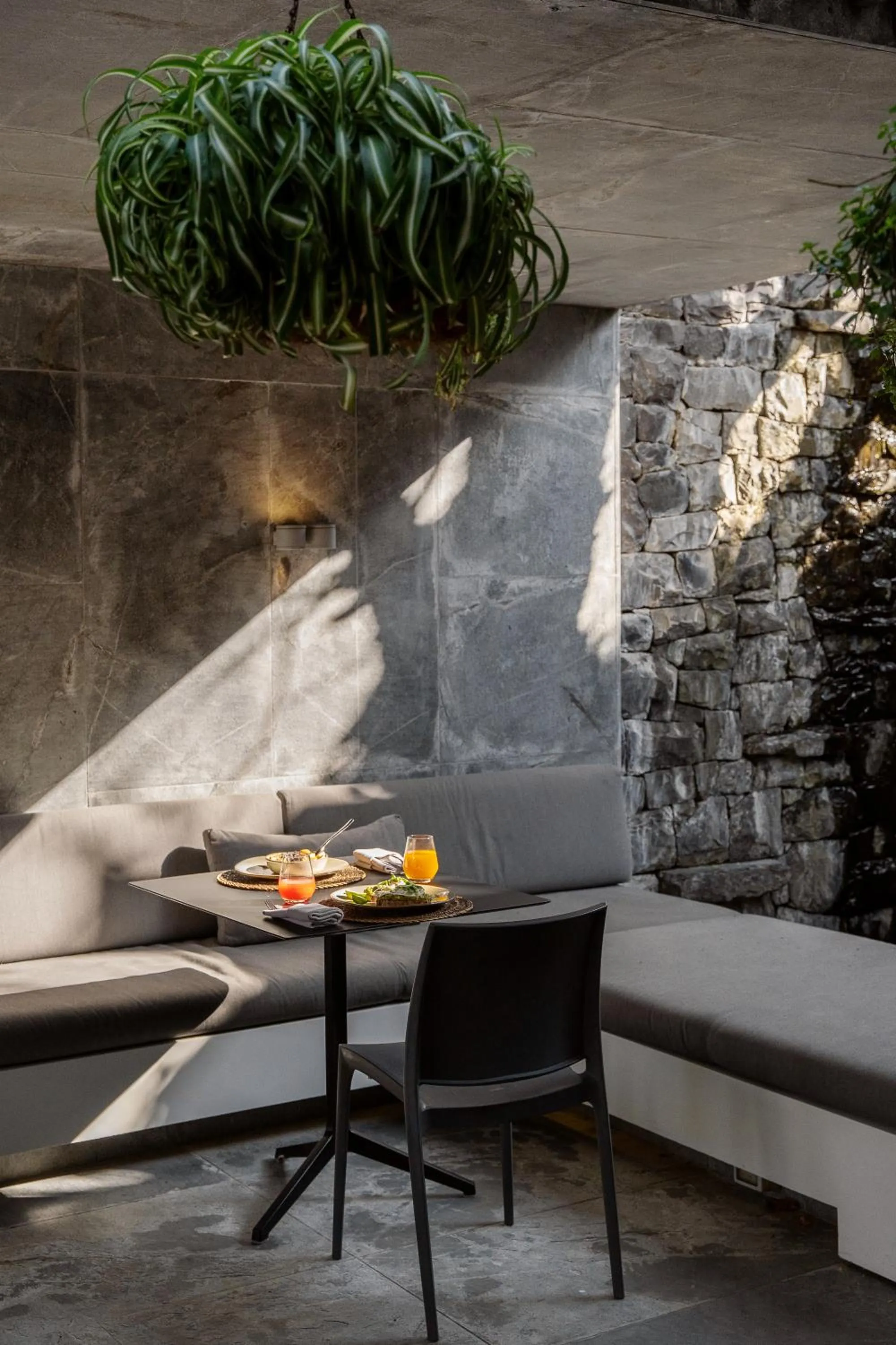 Breakfast in POD Camps Bay by The Oyster Collection