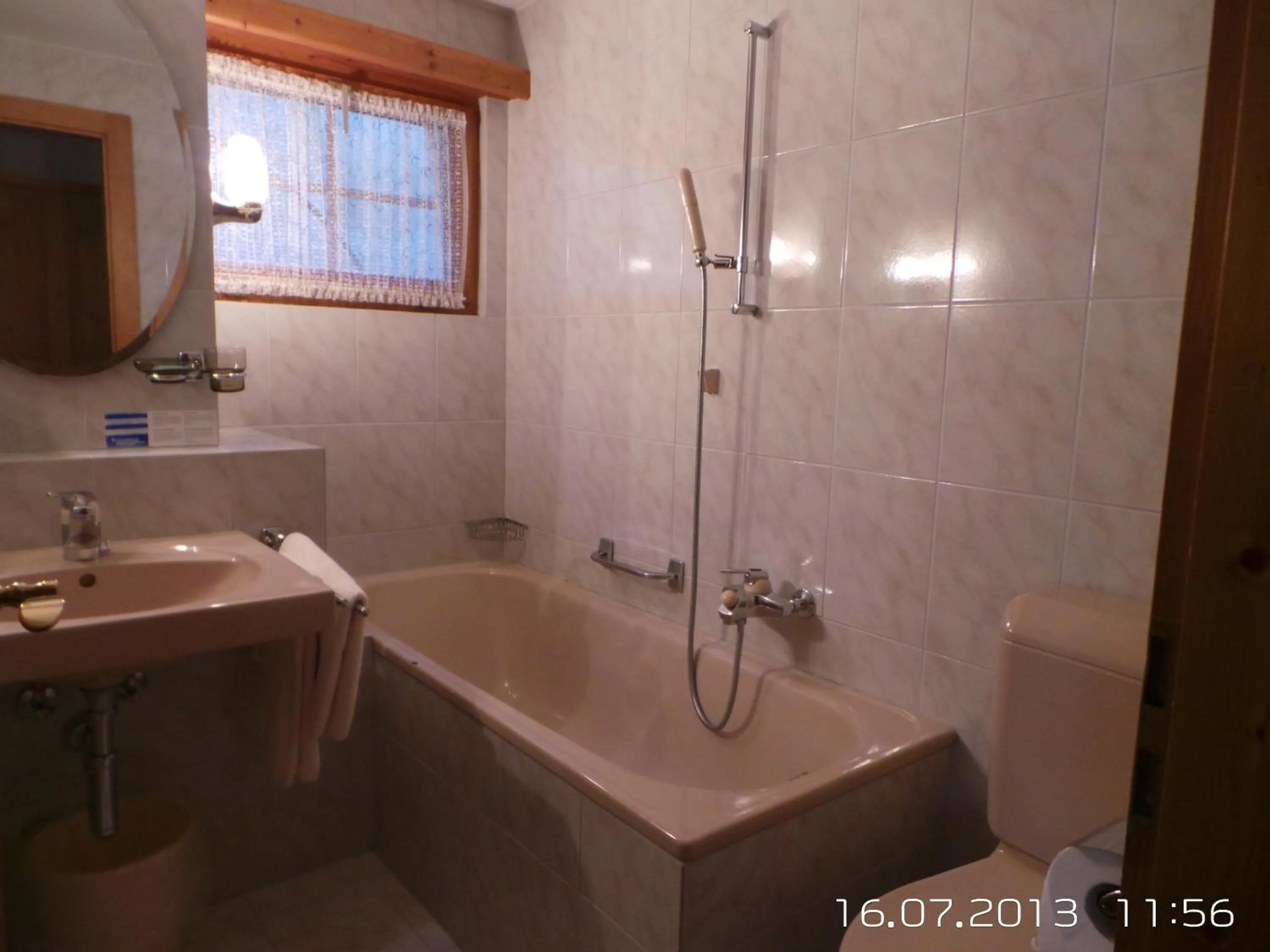 Bathroom in Hotel B&B Casa La Val