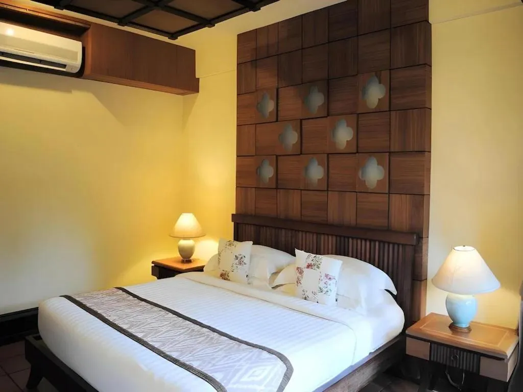 Bed in Montien House - SHA Plus