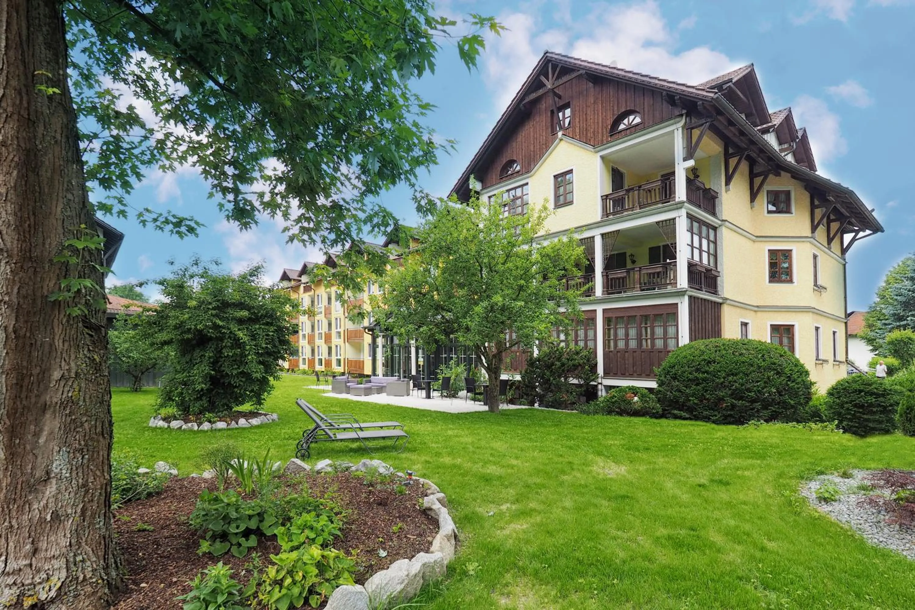 Property building in Richstein's Posthotel
