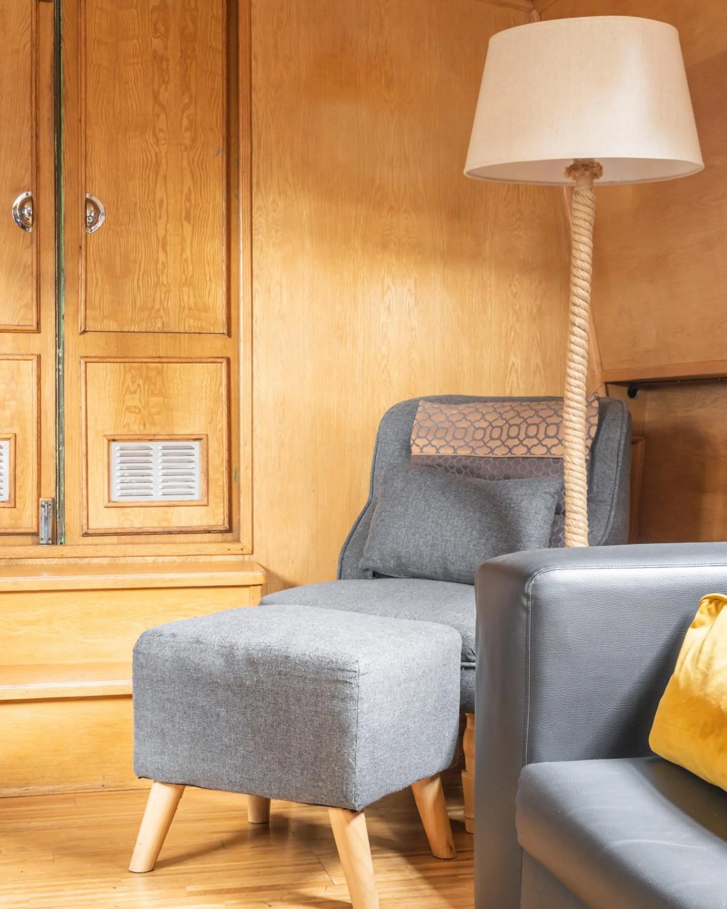 Living room in Edinburgh - Houseboats