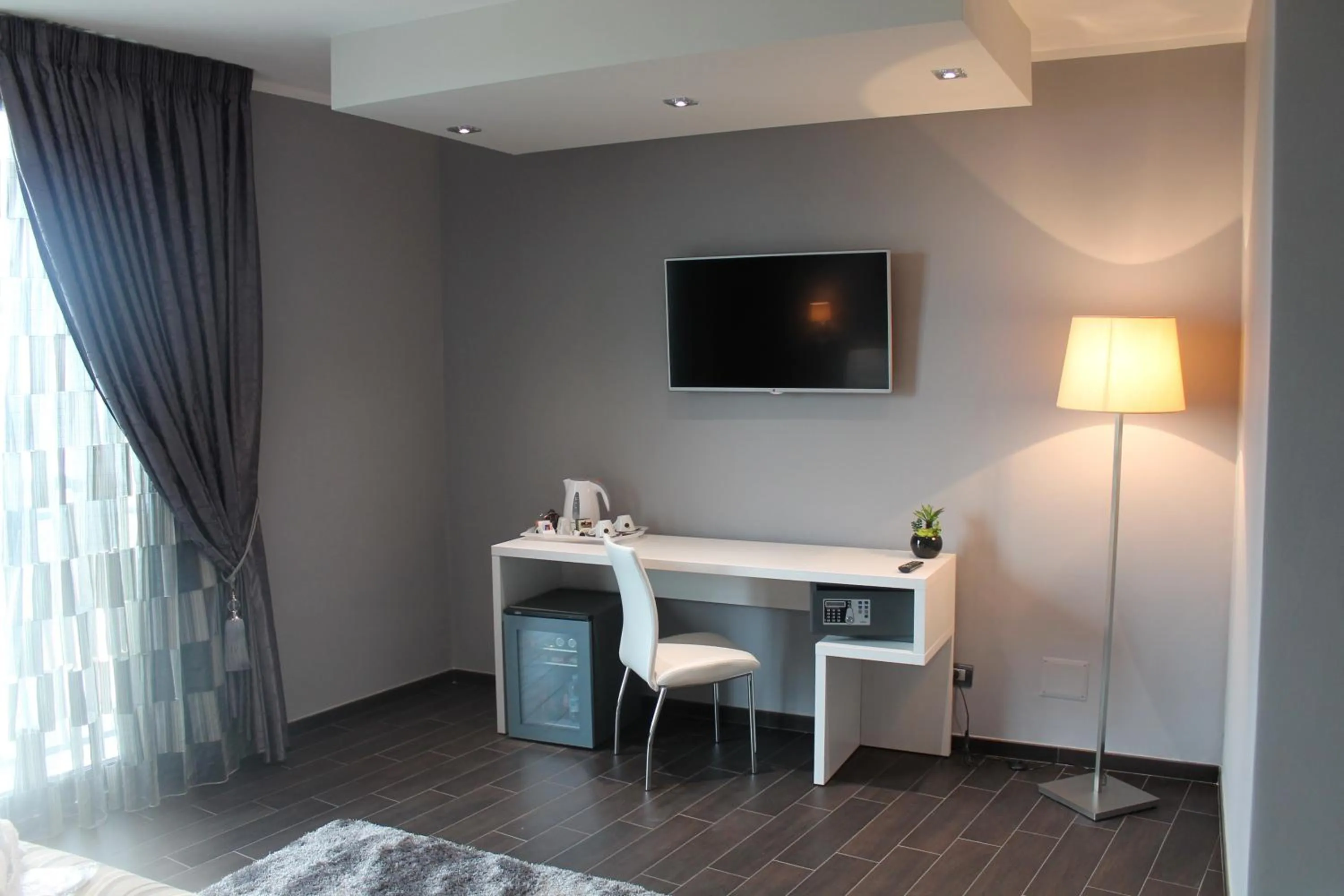 Seating area in Hotel Mediterraneo