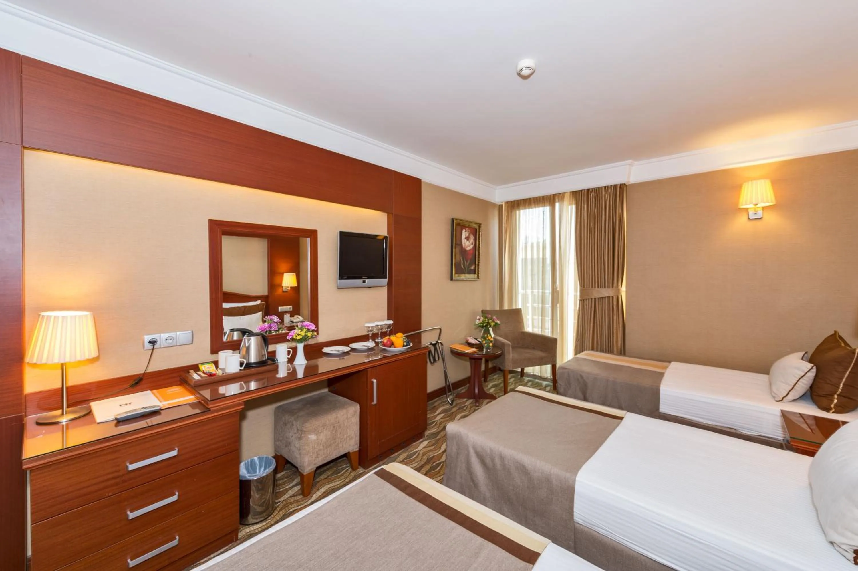 Photo of the whole room, Bed in Vicenza Hotel Istanbul Old City