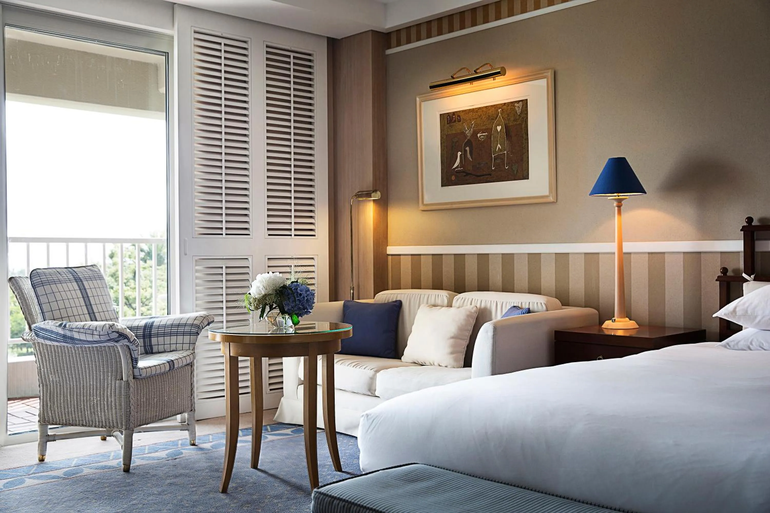 Seating area, Bed in The Shilla Jeju