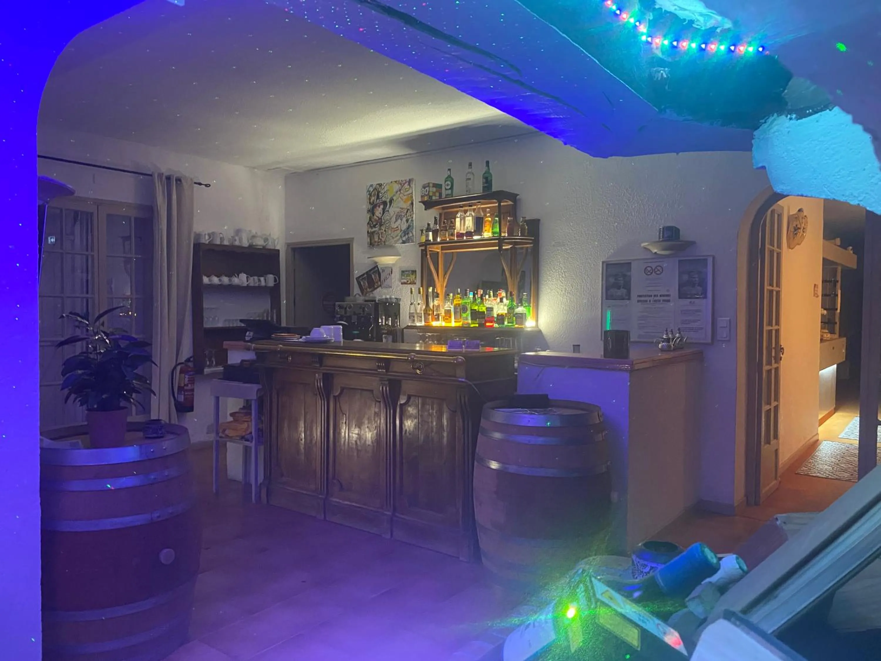 HUMAN HOTEL RESTAURANT Park