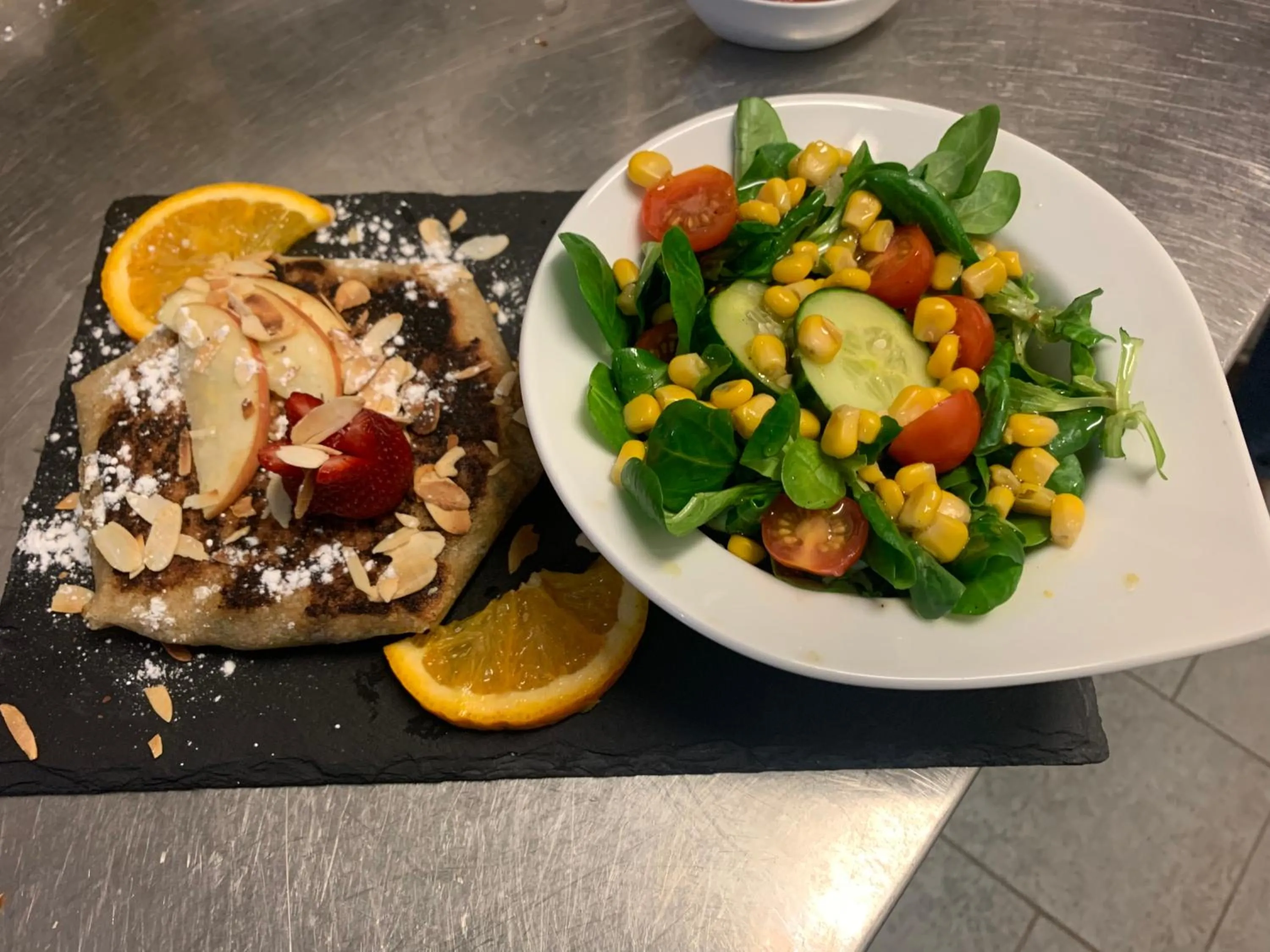 HUMAN HOTEL RESTAURANT Park