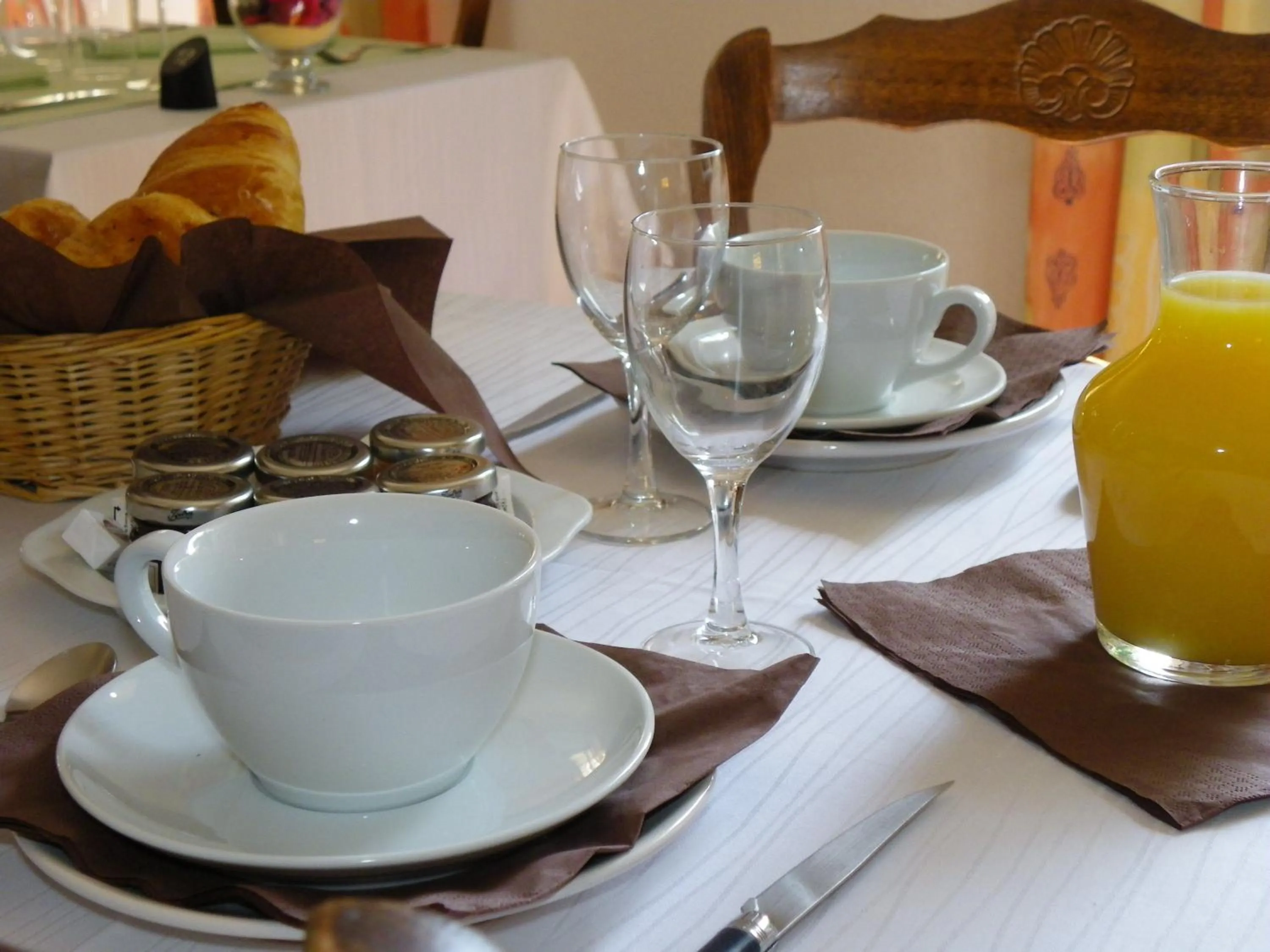 Restaurant/places to eat in HUMAN HOTEL RESTAURANT Park