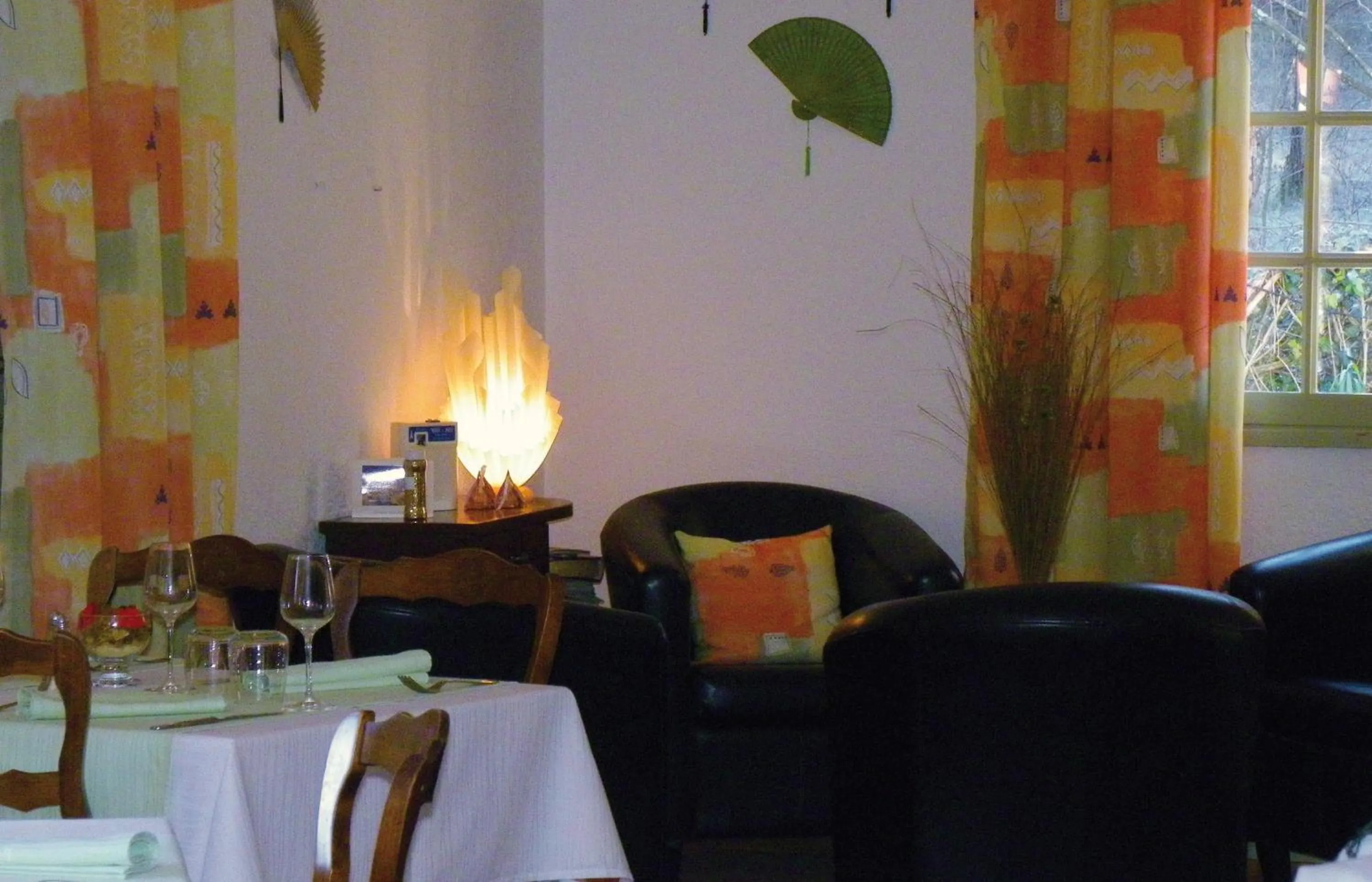 Lounge or bar in HUMAN HOTEL RESTAURANT Park