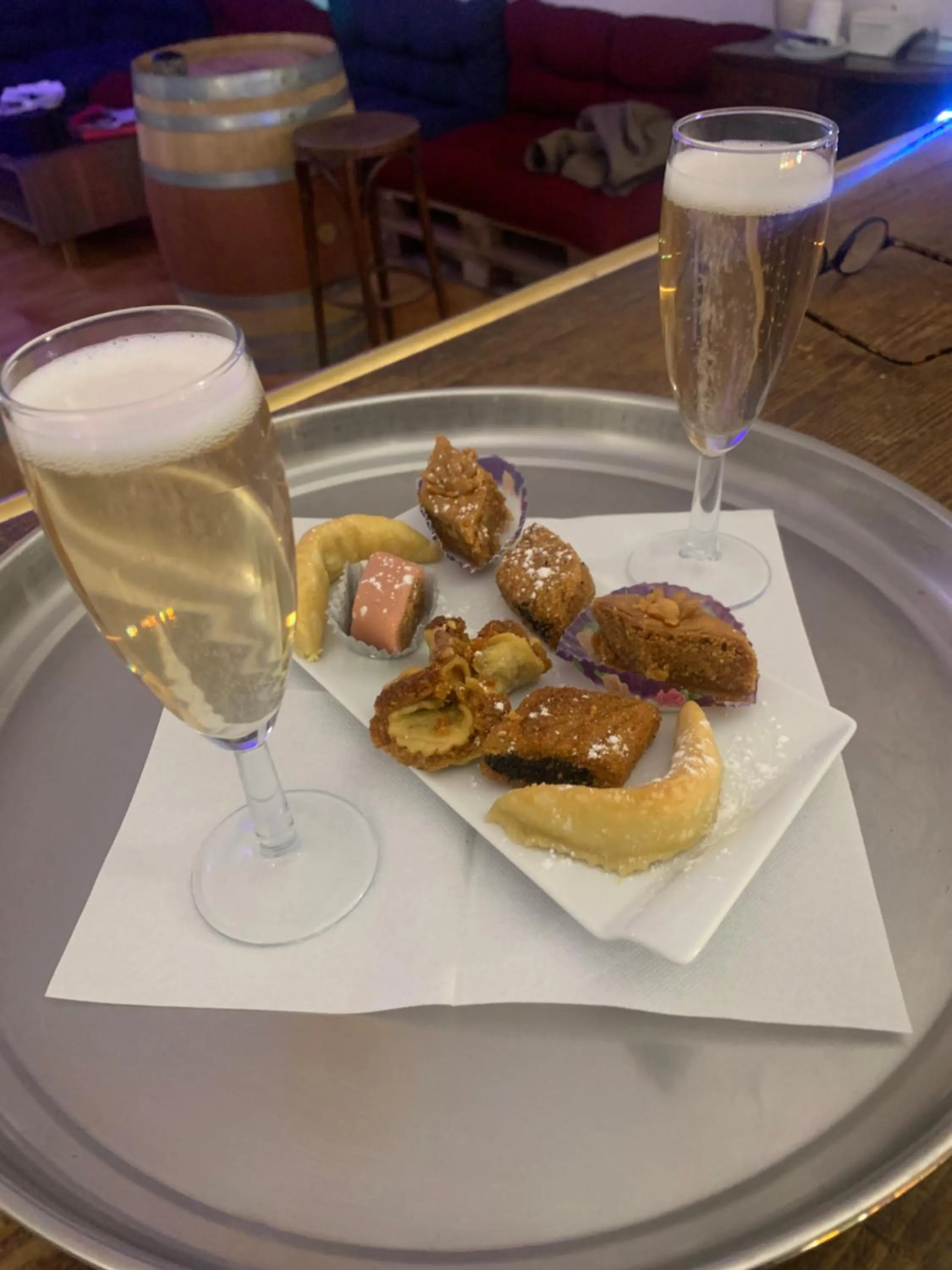 HUMAN HOTEL RESTAURANT Park