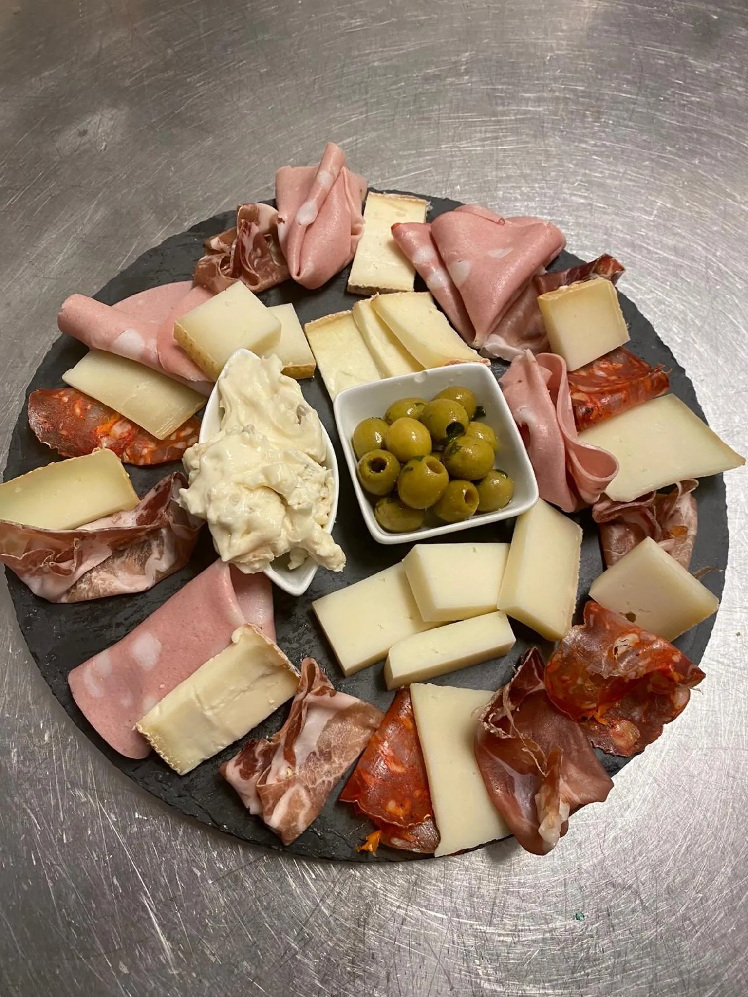 HUMAN HOTEL RESTAURANT Park