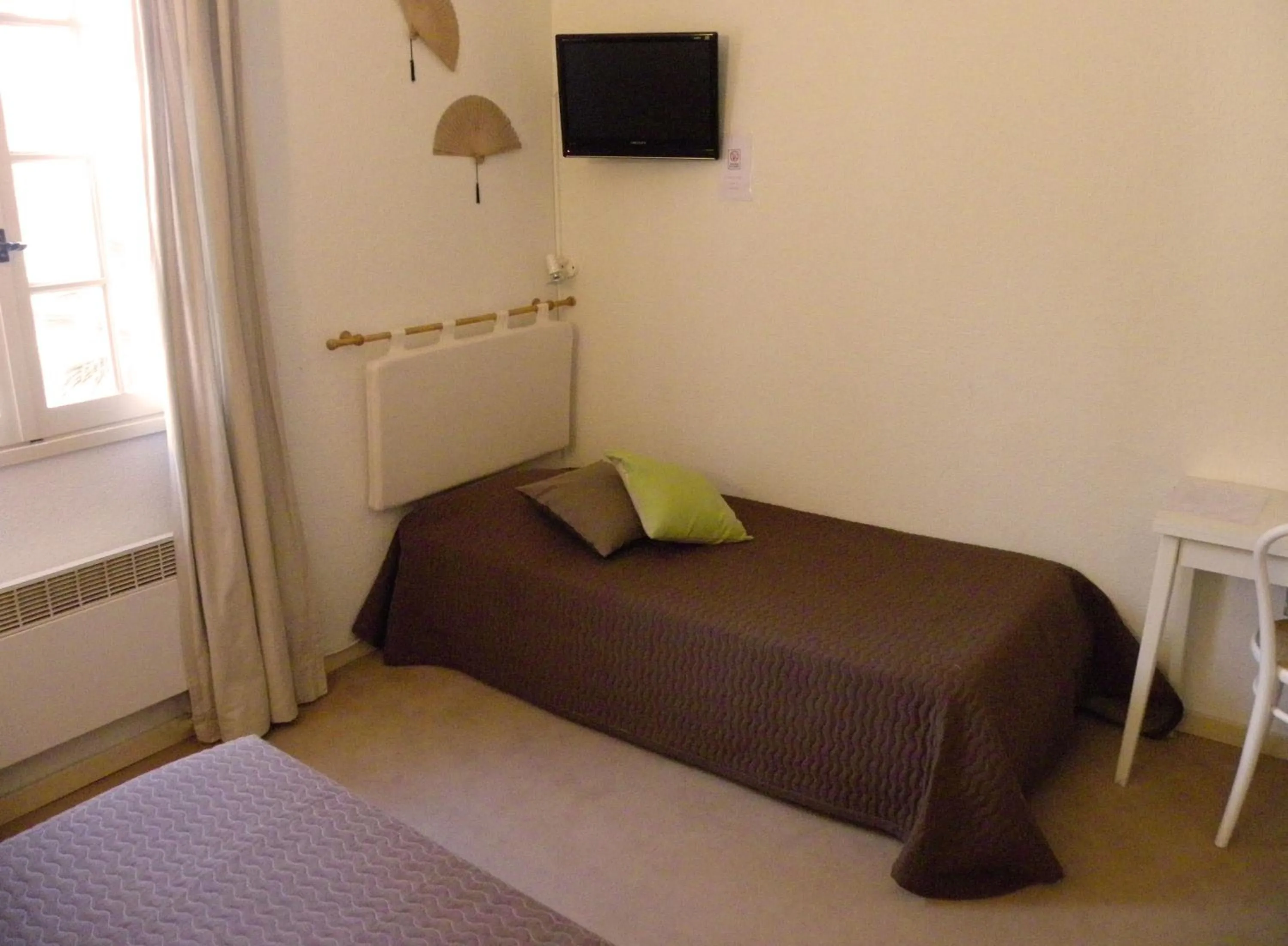 Bedroom, Bed in HUMAN HOTEL RESTAURANT Park