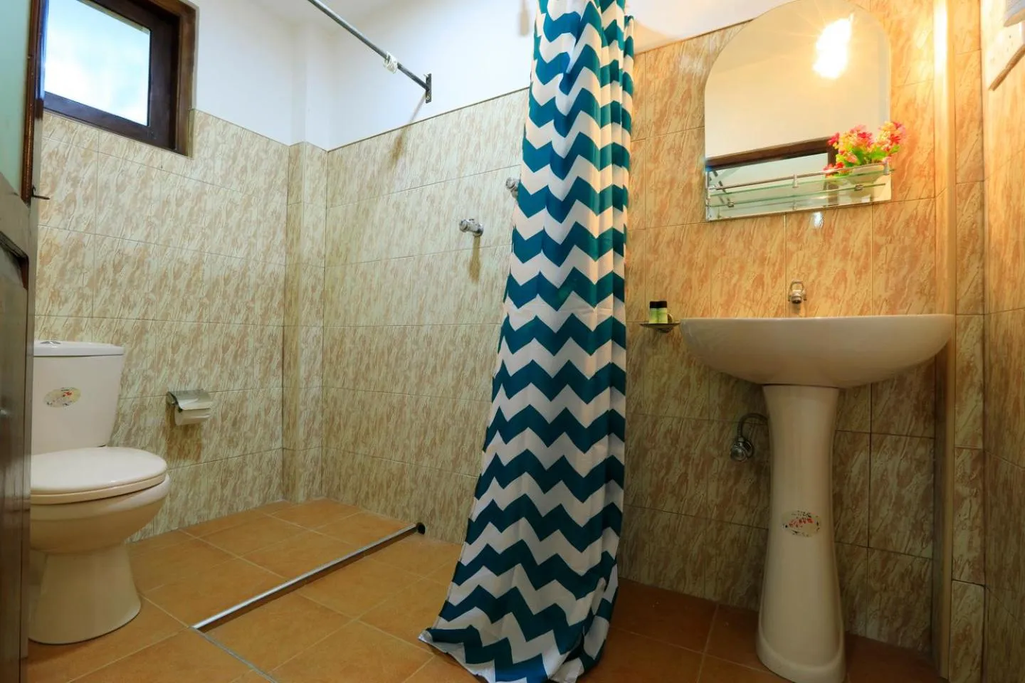 Photo of the whole room, Bathroom in Villa Ok