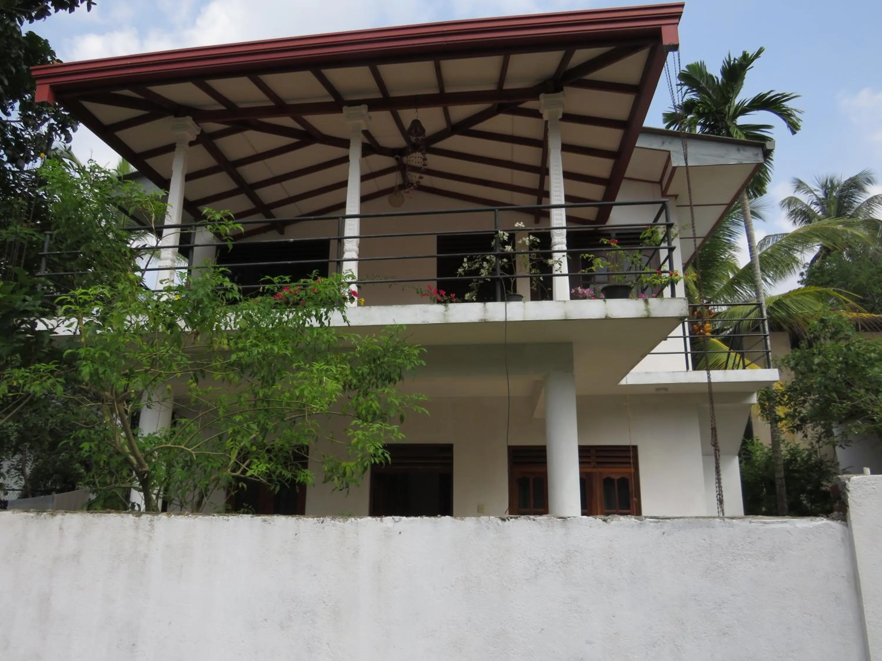 Facade/entrance, Property Building in Villa Ok