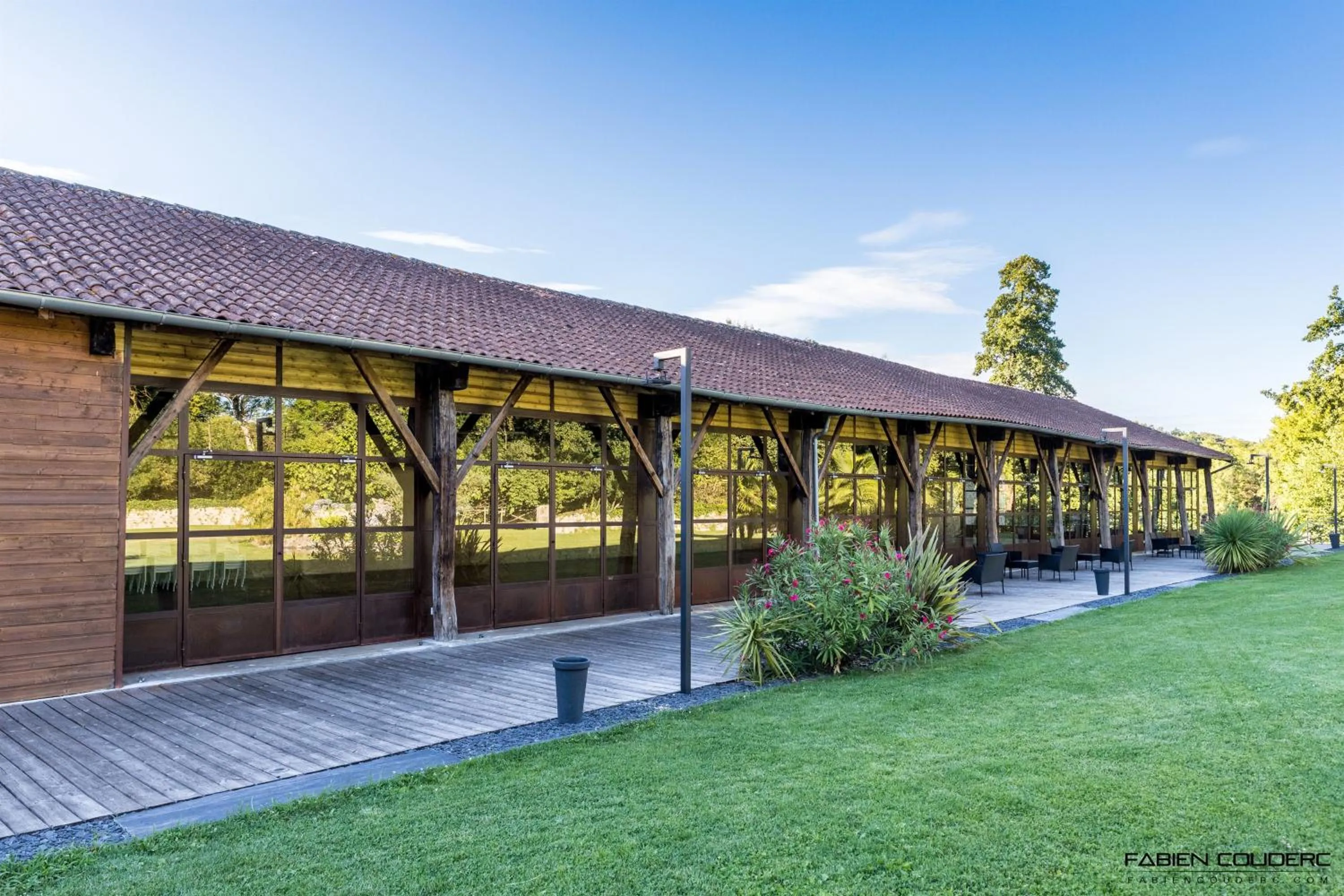 Garden in Hôtel Quai des Pontis
