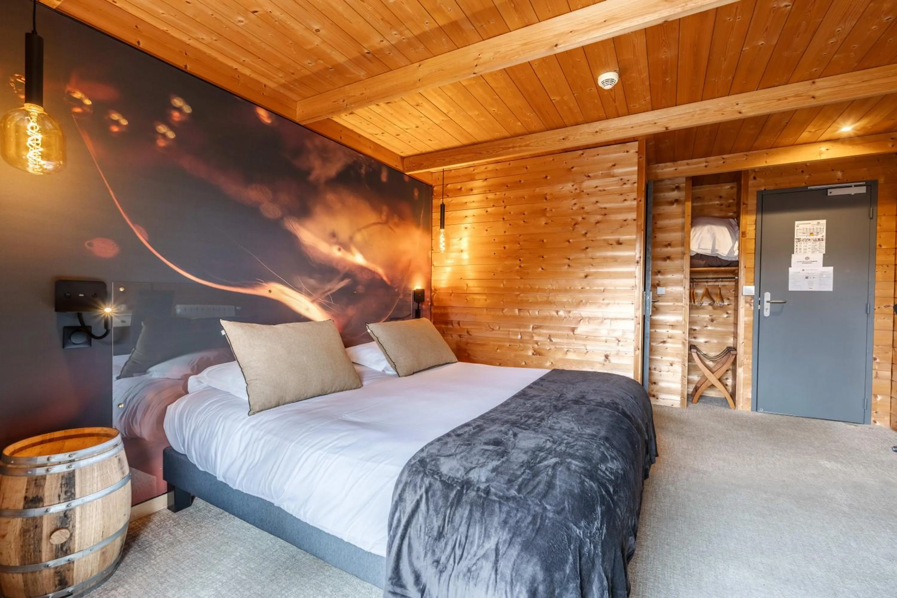 Bed in Hôtel Quai des Pontis