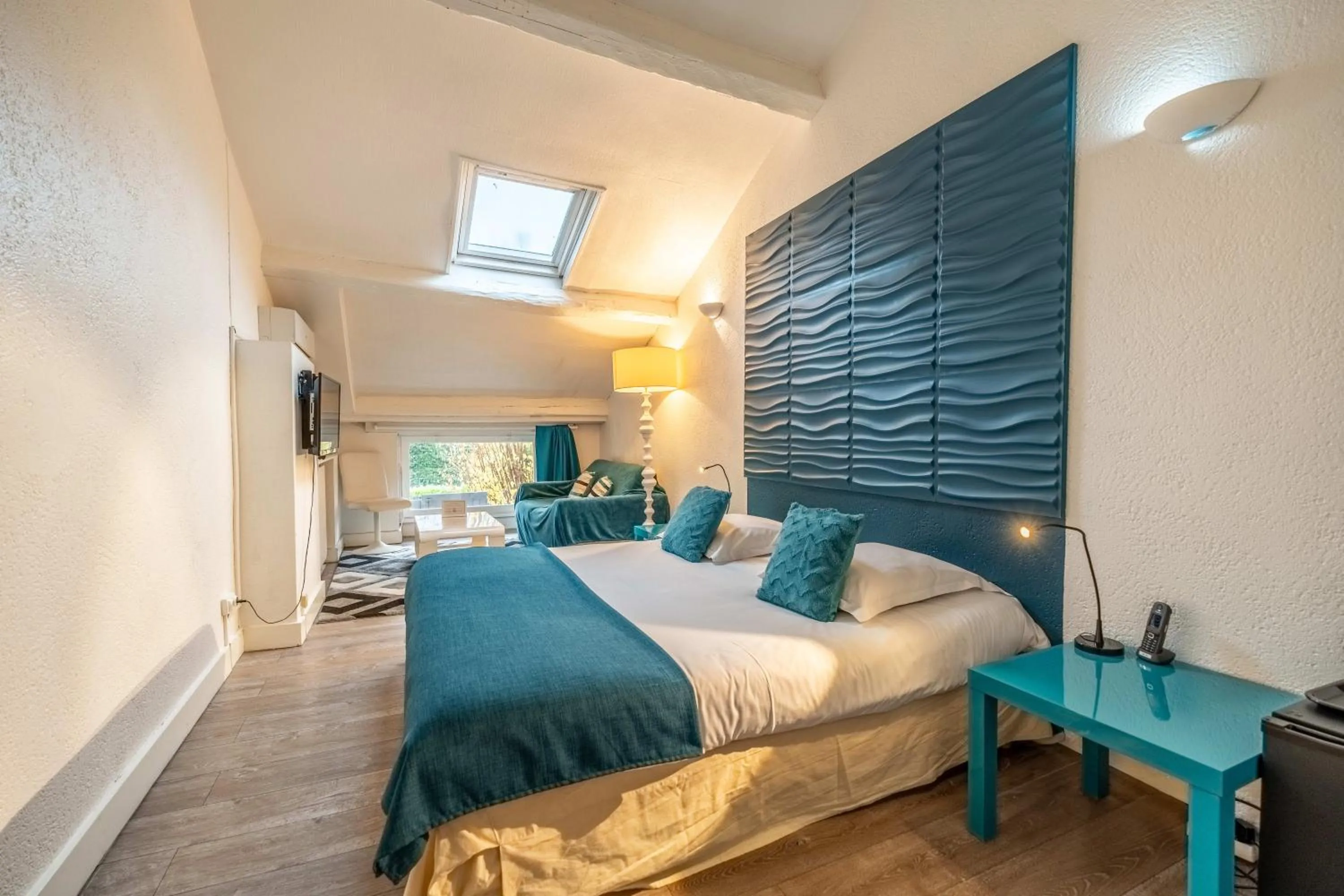 Bed in Hôtel Quai des Pontis