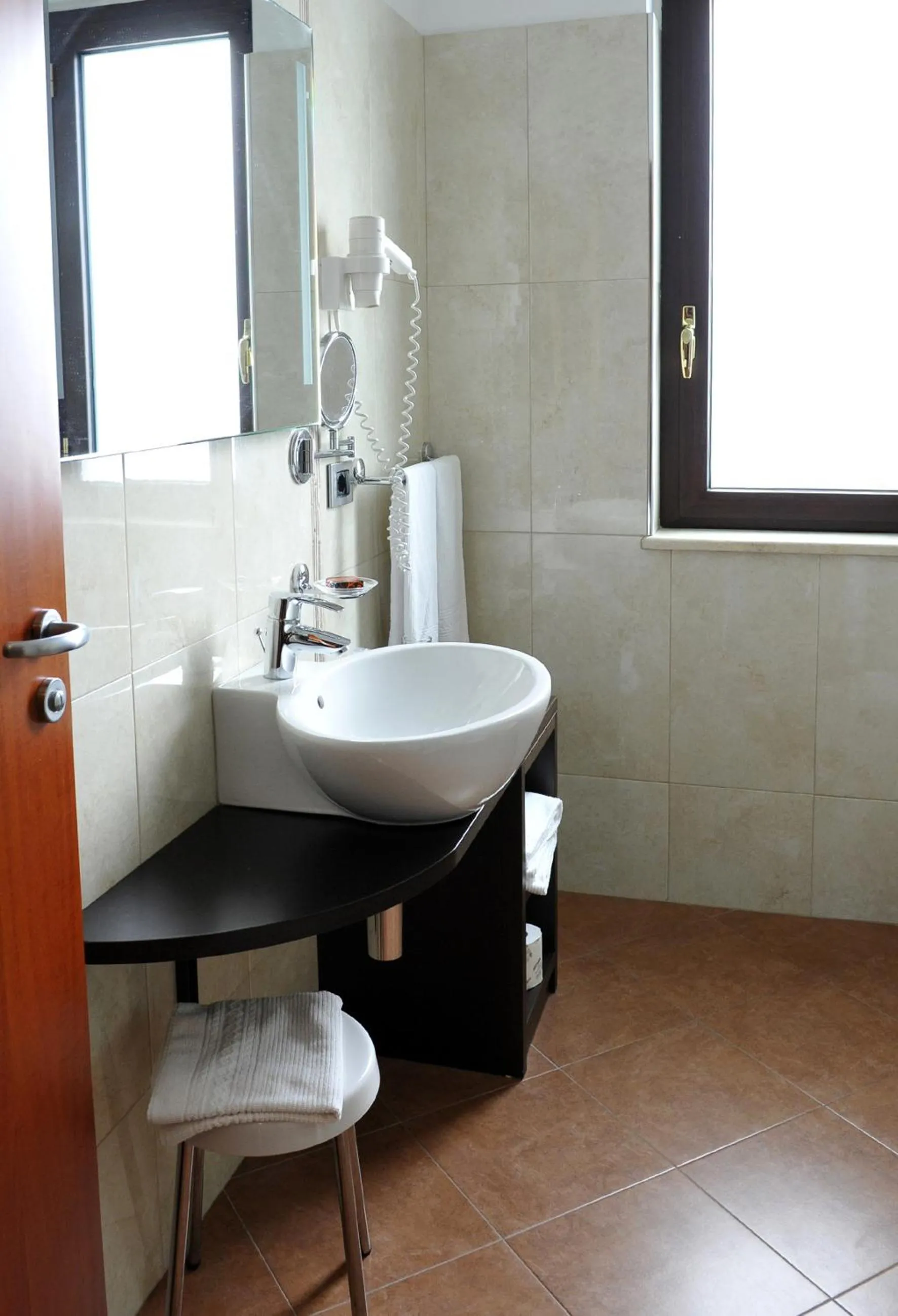 Bathroom in Gullo Hotel