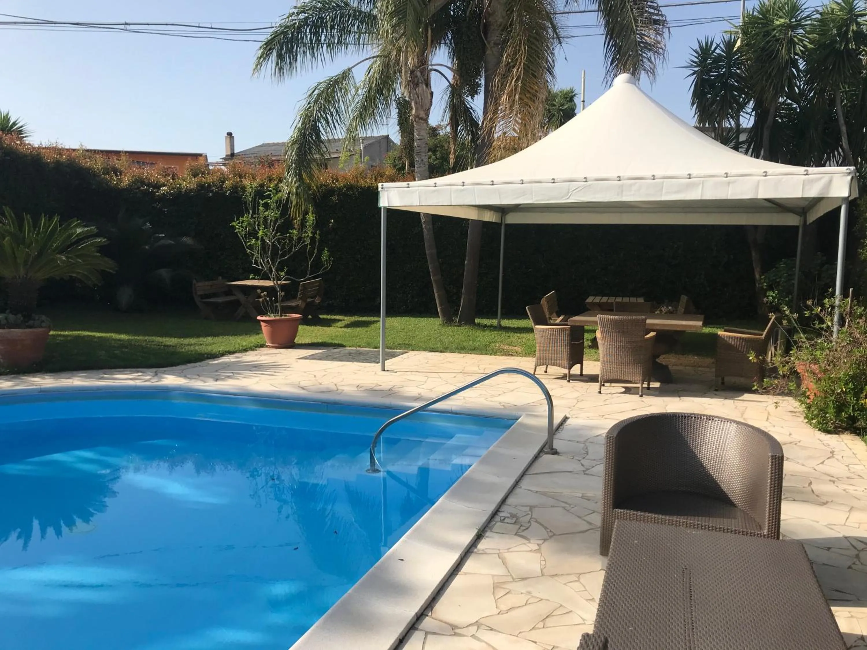 Swimming pool in Gullo Hotel