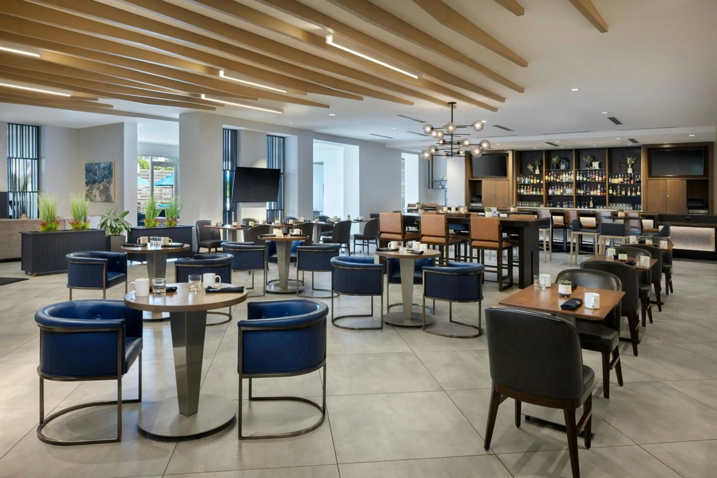 Restaurant/places to eat in Atlanta Marriott Perimeter Center