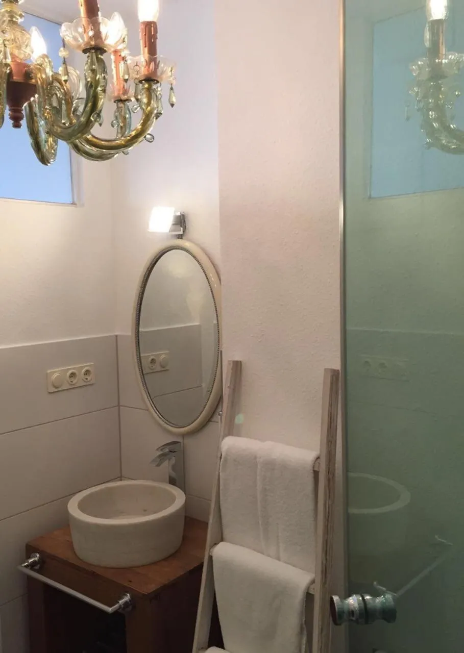 Bathroom in Düsseldorfer Domicil Media Harbour