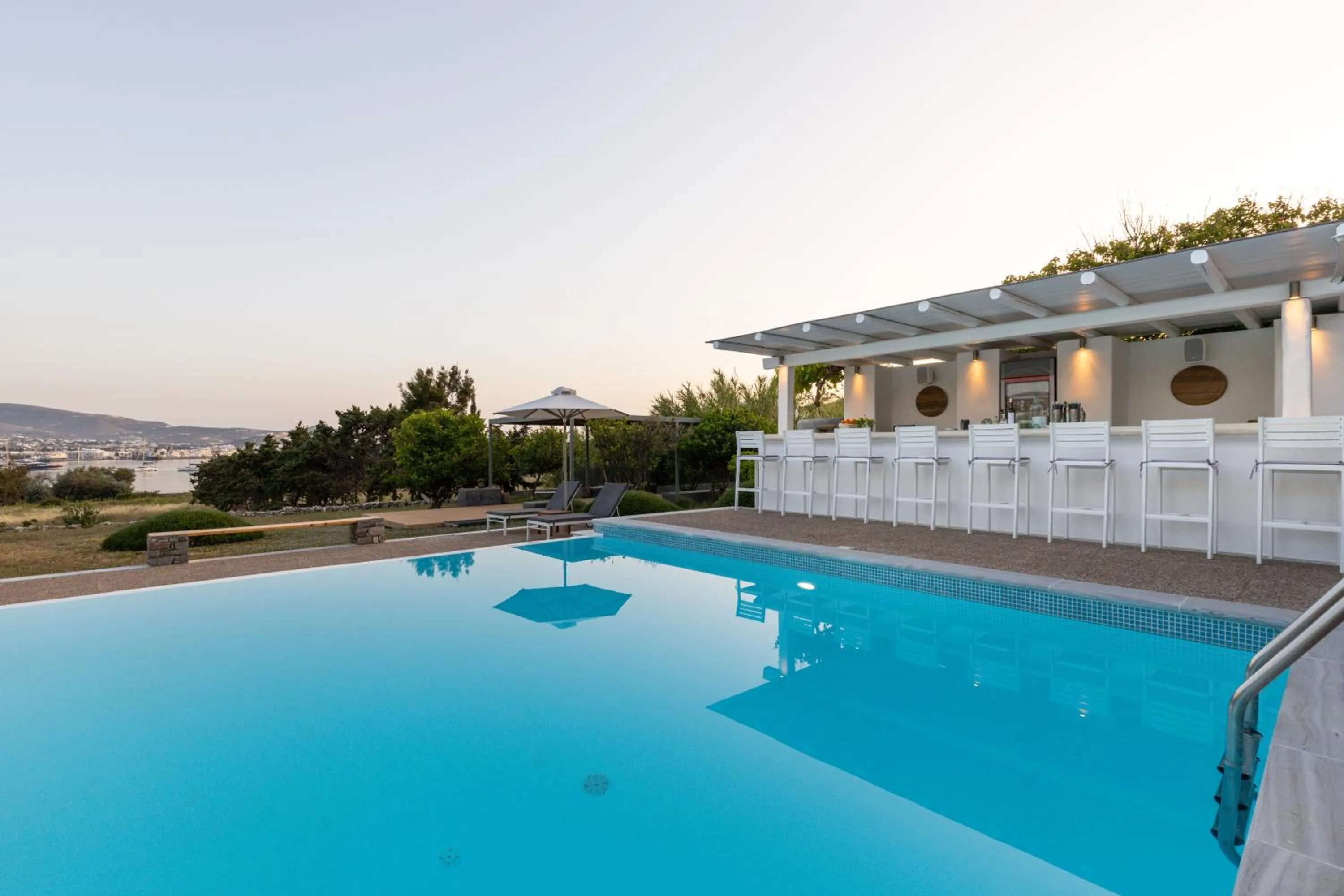 Lounge or bar in Roses Beach