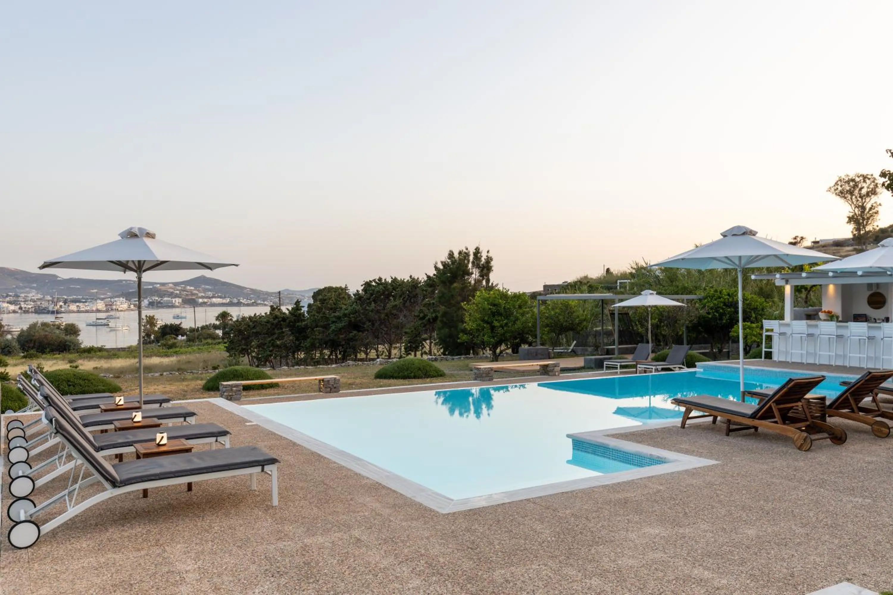 Swimming pool in Roses Beach